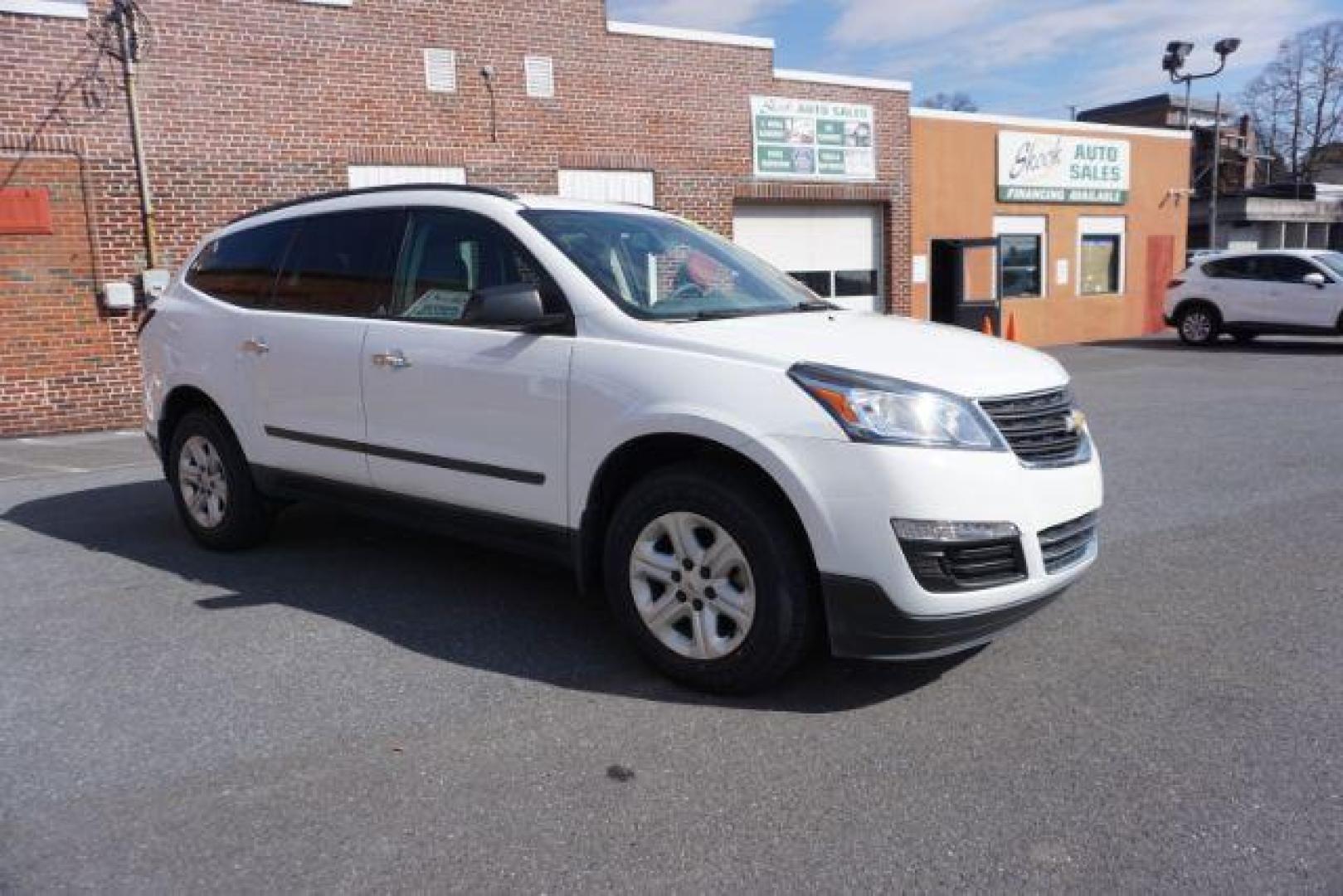 2017 Summit White Chevrolet Traverse LS FWD w/PDC (1GNKRFEDXHJ) with an 3.6L V6 DOHC 24V engine, 6-Speed Automatic transmission, located at 312 Centre Ave, Schuylkill Haven, PA, 17972, (570) 593-5278, 40.638130, -76.177383 - aluminum/alloy wheels, luggage rack, power driver's seat, rear parking sensors - Photo#10