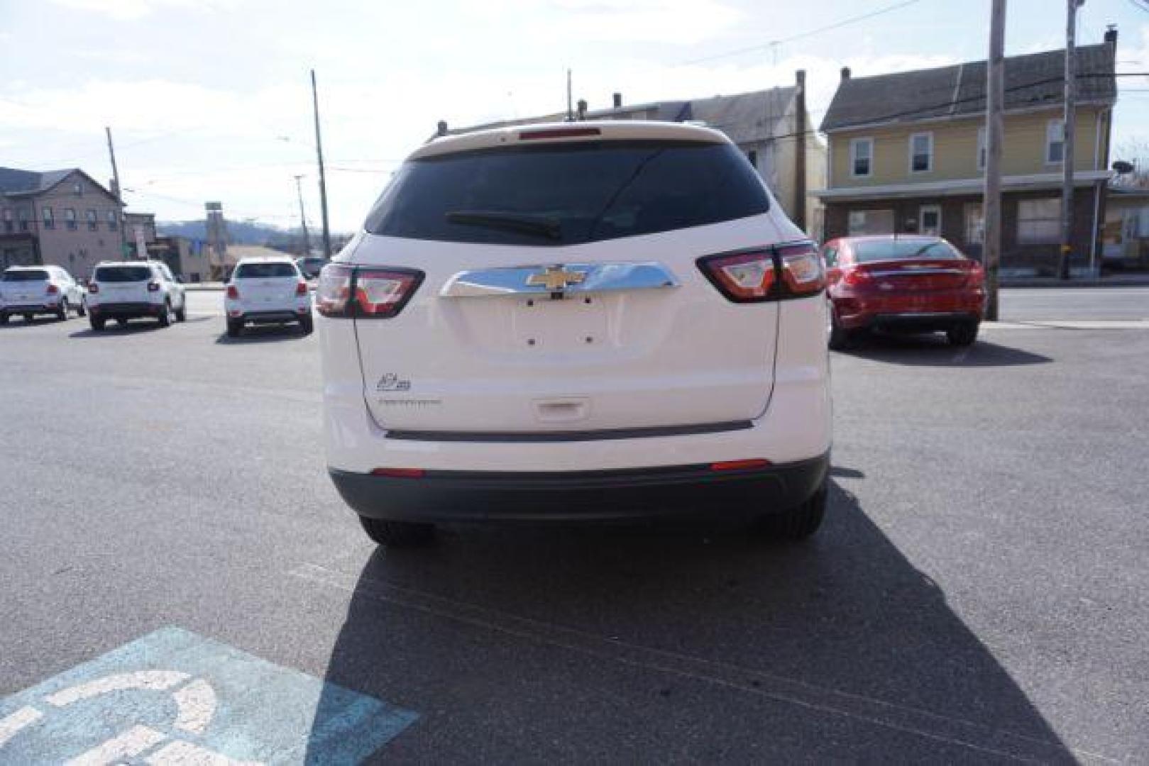 2017 Summit White Chevrolet Traverse LS FWD w/PDC (1GNKRFEDXHJ) with an 3.6L V6 DOHC 24V engine, 6-Speed Automatic transmission, located at 312 Centre Ave, Schuylkill Haven, PA, 17972, (570) 593-5278, 40.638130, -76.177383 - aluminum/alloy wheels, luggage rack, power driver's seat, rear parking sensors - Photo#17