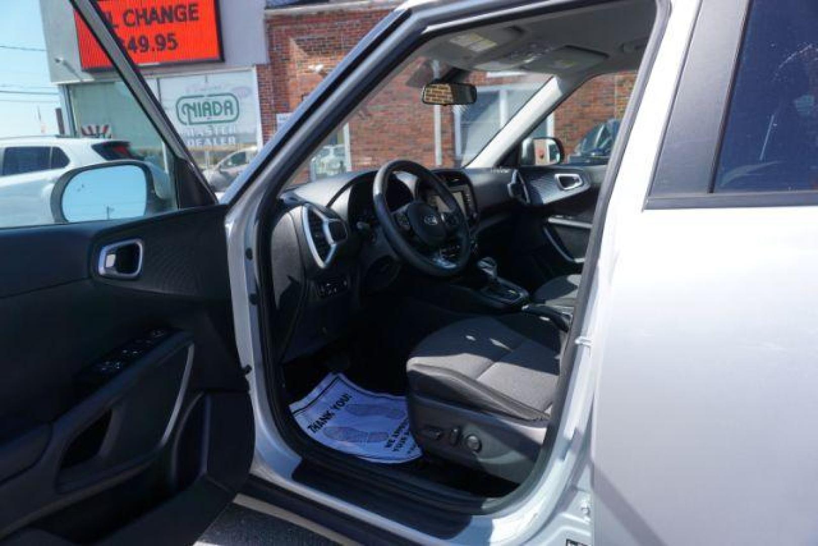 2021 Sparkling Silver Kia Soul S (KNDJ23AU7M7) with an 2.0L L4 DOHC 16V engine, Continuously Variable Transmission transmission, located at 312 Centre Ave, Schuylkill Haven, PA, 17972, (570) 593-5278, 40.638130, -76.177383 - Photo#19