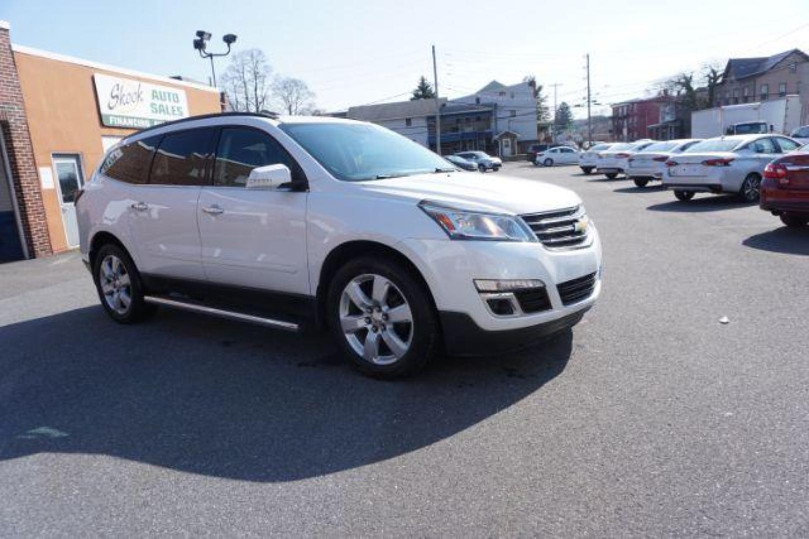 2017 Summit White Chevrolet Traverse 1LT AWD (1GNKVGKD9HJ) with an 3.6L V6 DOHC 24V engine, 6-Speed Automatic transmission, located at 312 Centre Ave, Schuylkill Haven, PA, 17972, (570) 593-5278, 40.638130, -76.177383 - Automatic climate control, fixed running boards, heated front seats, luggage rack, power driver's seat, towing package, universal garage door opener - Photo#9