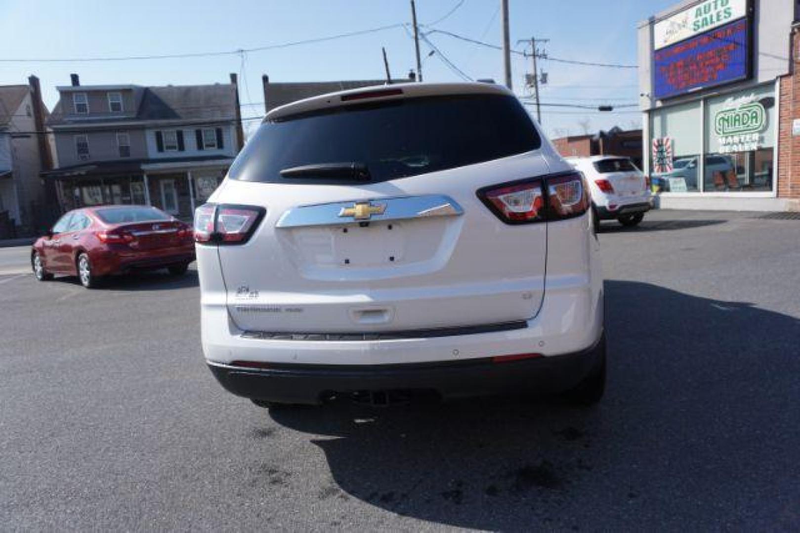 2017 Summit White Chevrolet Traverse 1LT AWD (1GNKVGKD9HJ) with an 3.6L V6 DOHC 24V engine, 6-Speed Automatic transmission, located at 312 Centre Ave, Schuylkill Haven, PA, 17972, (570) 593-5278, 40.638130, -76.177383 - Automatic climate control, fixed running boards, heated front seats, luggage rack, power driver's seat, towing package, universal garage door opener - Photo#16