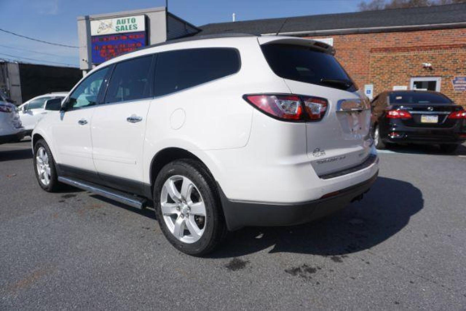 2017 Summit White Chevrolet Traverse 1LT AWD (1GNKVGKD9HJ) with an 3.6L V6 DOHC 24V engine, 6-Speed Automatic transmission, located at 312 Centre Ave, Schuylkill Haven, PA, 17972, (570) 593-5278, 40.638130, -76.177383 - Automatic climate control, fixed running boards, heated front seats, luggage rack, power driver's seat, towing package, universal garage door opener - Photo#19