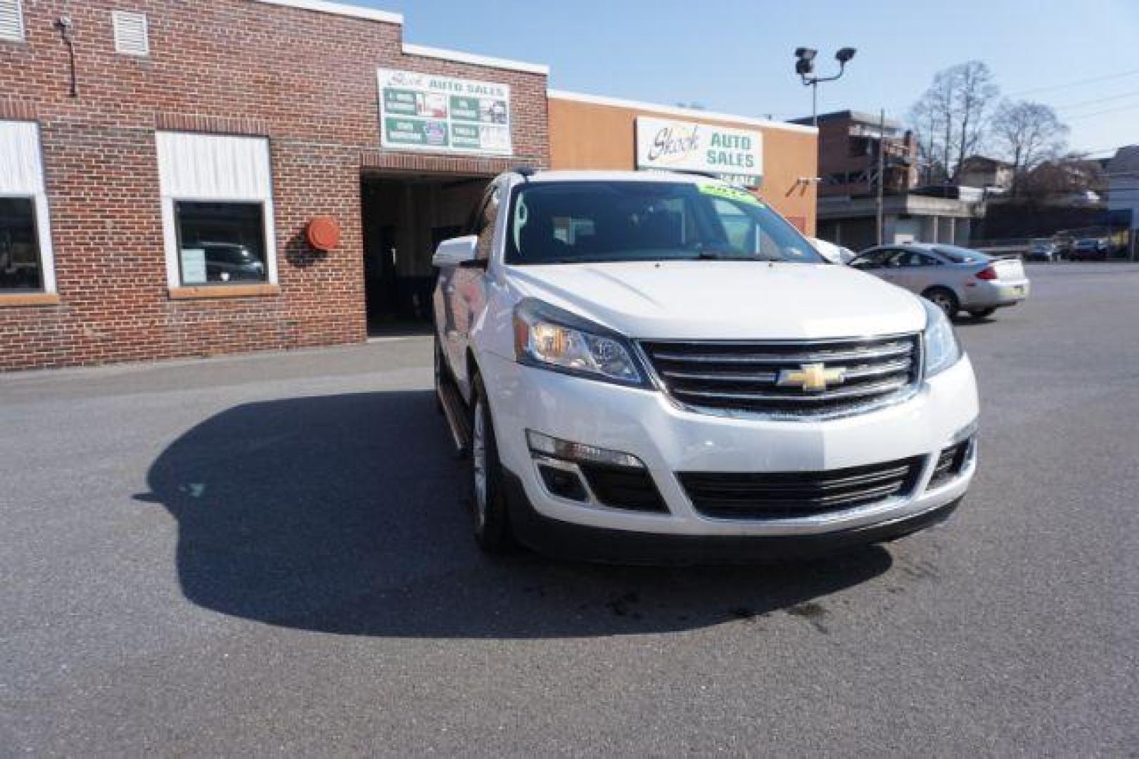 2017 Summit White Chevrolet Traverse 1LT AWD (1GNKVGKD9HJ) with an 3.6L V6 DOHC 24V engine, 6-Speed Automatic transmission, located at 312 Centre Ave, Schuylkill Haven, PA, 17972, (570) 593-5278, 40.638130, -76.177383 - Automatic climate control, fixed running boards, heated front seats, luggage rack, power driver's seat, towing package, universal garage door opener - Photo#7