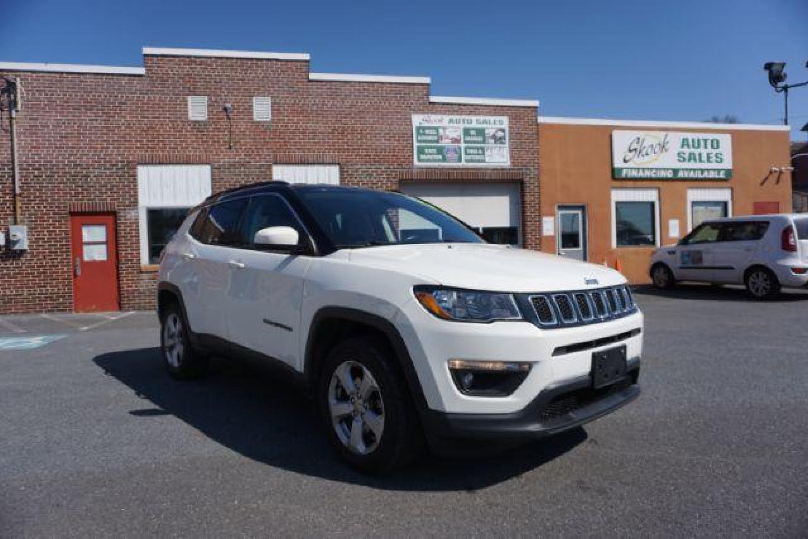 2018 White Clear Coat Jeep Compass Latitude 4WD (3C4NJDBB4JT) with an 2.4L L4 DOHC 16V engine, located at 312 Centre Ave, Schuylkill Haven, PA, 17972, (570) 593-5278, 40.638130, -76.177383 - collision avoidance, HID headlamps, luggage rack - Photo#6