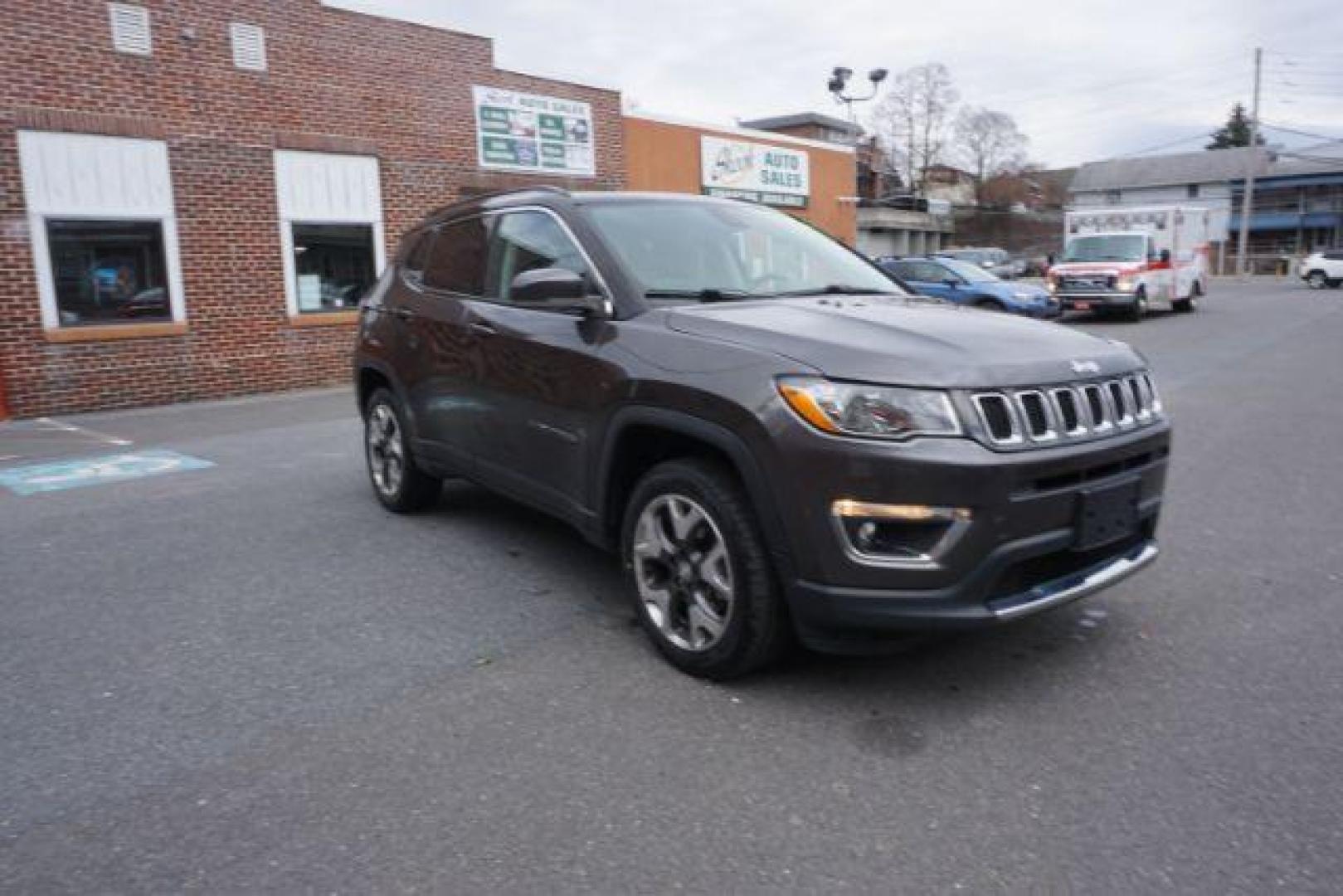 2018 Granite Crystal Metallic Clear Coat/Black Clear Co /Black, leather Jeep Compass Limited 4WD (3C4NJDCB5JT) with an 2.4L L4 DOHC 16V engine, Continuously Variable Transmission transmission, located at 312 Centre Ave, Schuylkill Haven, PA, 17972, (570) 593-5278, 40.638130, -76.177383 - collision avoidance, HID headlamps, luggage rack, power liftgate, power sunroof - Photo#7