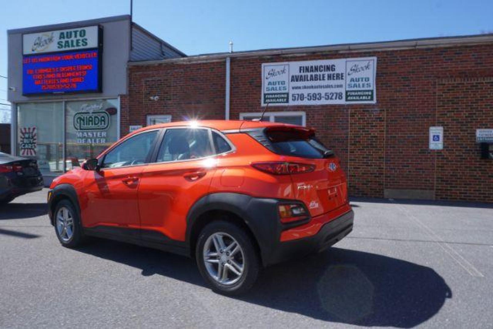 2019 Sunset Orange /Black, cloth Hyundai Kona SE AWD (KM8K1CAA3KU) with an 2.0L L4 DOHC 16V engine, 6-Speed Automatic transmission, located at 312 Centre Ave, Schuylkill Haven, PA, 17972, (570) 593-5278, 40.638130, -76.177383 - Photo#16