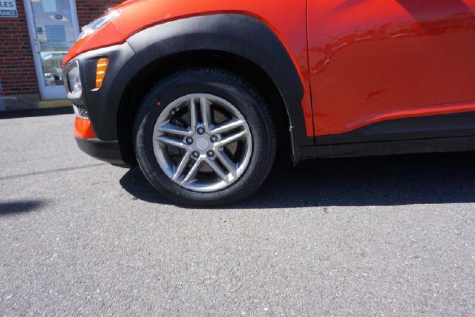 2019 Sunset Orange /Black, cloth Hyundai Kona SE AWD (KM8K1CAA3KU) with an 2.0L L4 DOHC 16V engine, 6-Speed Automatic transmission, located at 312 Centre Ave, Schuylkill Haven, PA, 17972, (570) 593-5278, 40.638130, -76.177383 - Photo#3