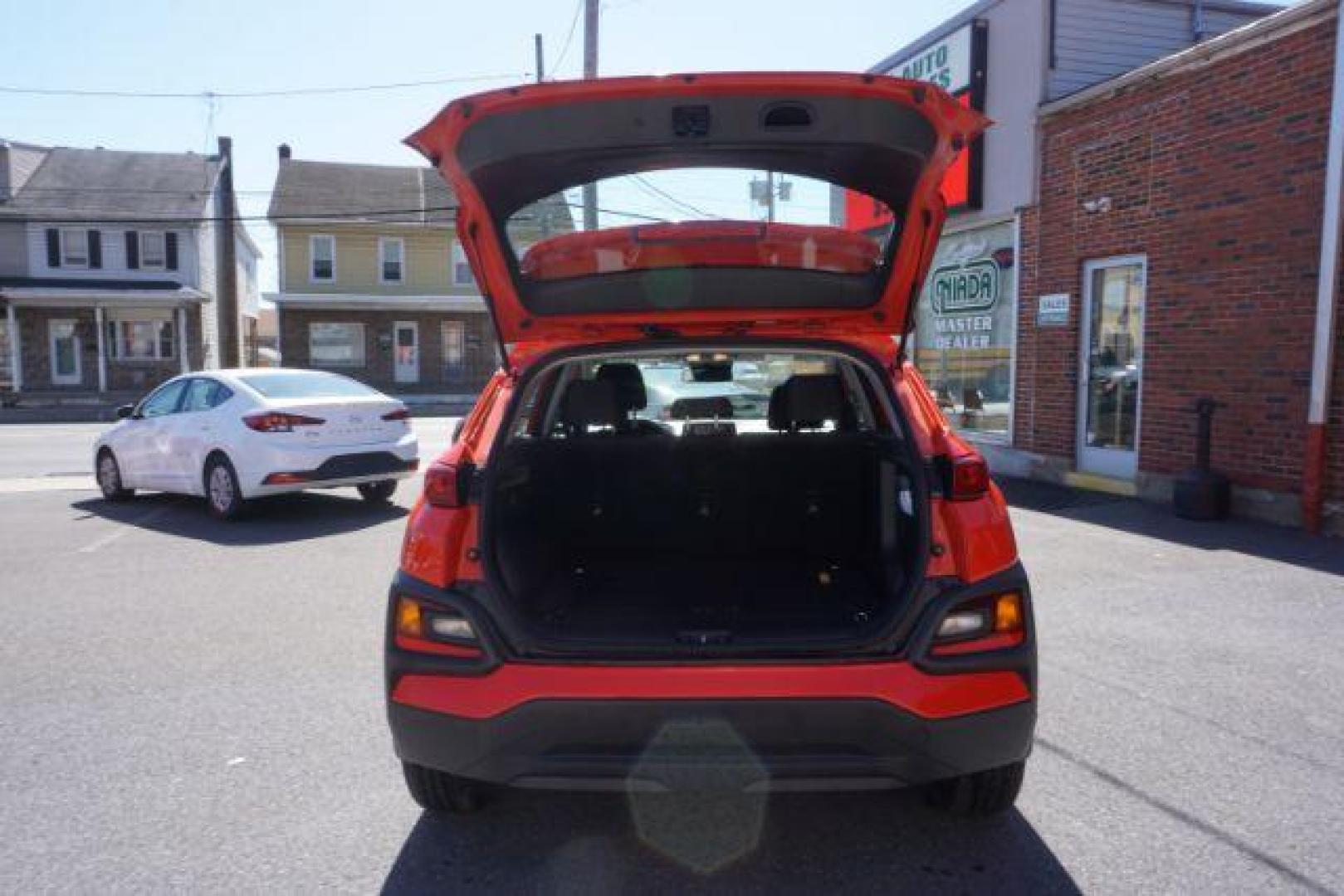 2019 Sunset Orange /Black, cloth Hyundai Kona SE AWD (KM8K1CAA3KU) with an 2.0L L4 DOHC 16V engine, 6-Speed Automatic transmission, located at 312 Centre Ave, Schuylkill Haven, PA, 17972, (570) 593-5278, 40.638130, -76.177383 - Photo#39