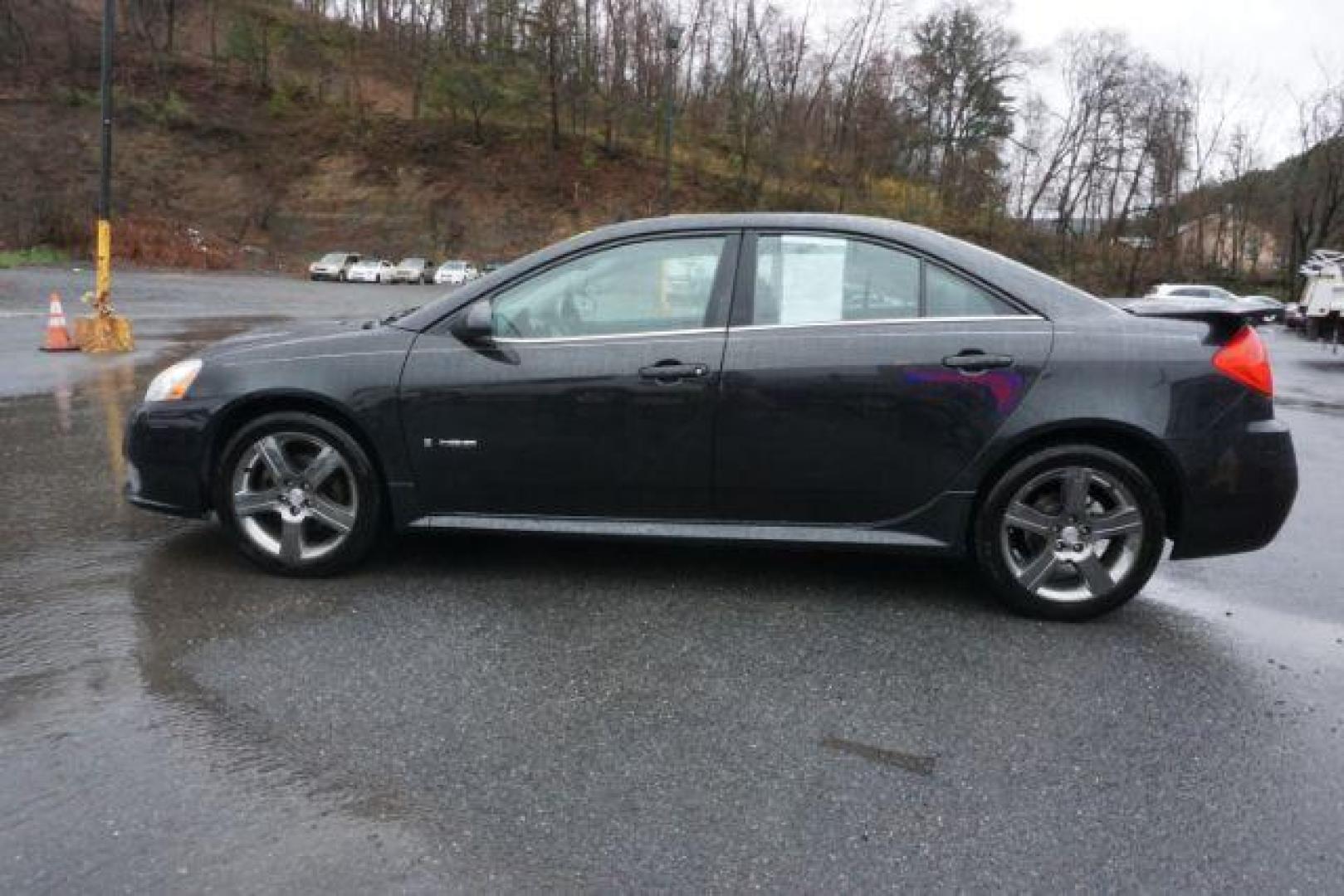 2008 Black Pontiac G6 GXP Sedan (1G2ZM577984) with an 3.6L V6 DOHC 24V engine, 6-Speed Automatic transmission, located at 312 Centre Ave, Schuylkill Haven, PA, 17972, (570) 593-5278, 40.638130, -76.177383 - Photo#9