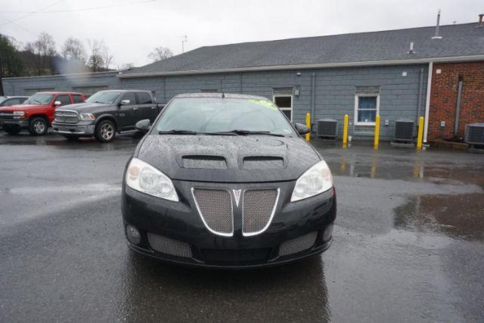 2008 Black Pontiac G6 GXP Sedan (1G2ZM577984) with an 3.6L V6 DOHC 24V engine, 6-Speed Automatic transmission, located at 312 Centre Ave, Schuylkill Haven, PA, 17972, (570) 593-5278, 40.638130, -76.177383 - Photo#2