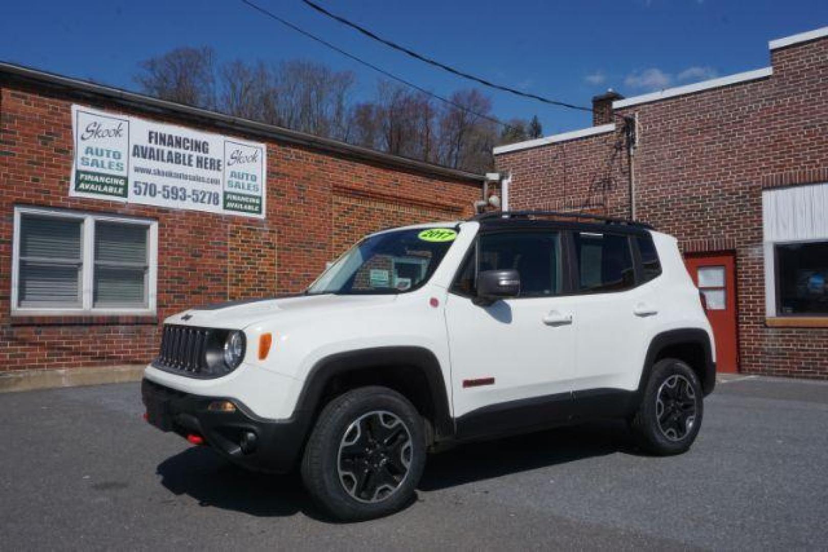 2017 Alpine White /Black, premium cloth Jeep Renegade Trailhawk (ZACCJBCB8HP) with an 2.4L L4 DOHC 16V engine, 9-Speed Automatic transmission, located at 312 Centre Ave, Schuylkill Haven, PA, 17972, (570) 593-5278, 40.638130, -76.177383 - luggage rack, passive keyless entry - Photo#1