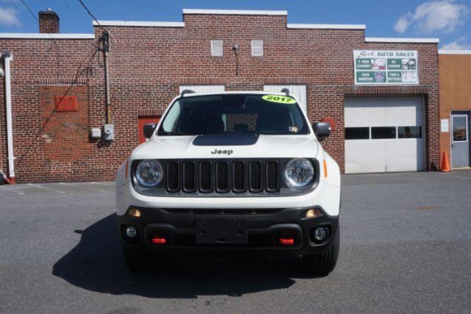 2017 Alpine White /Black, premium cloth Jeep Renegade Trailhawk (ZACCJBCB8HP) with an 2.4L L4 DOHC 16V engine, 9-Speed Automatic transmission, located at 312 Centre Ave, Schuylkill Haven, PA, 17972, (570) 593-5278, 40.638130, -76.177383 - luggage rack, passive keyless entry - Photo#5