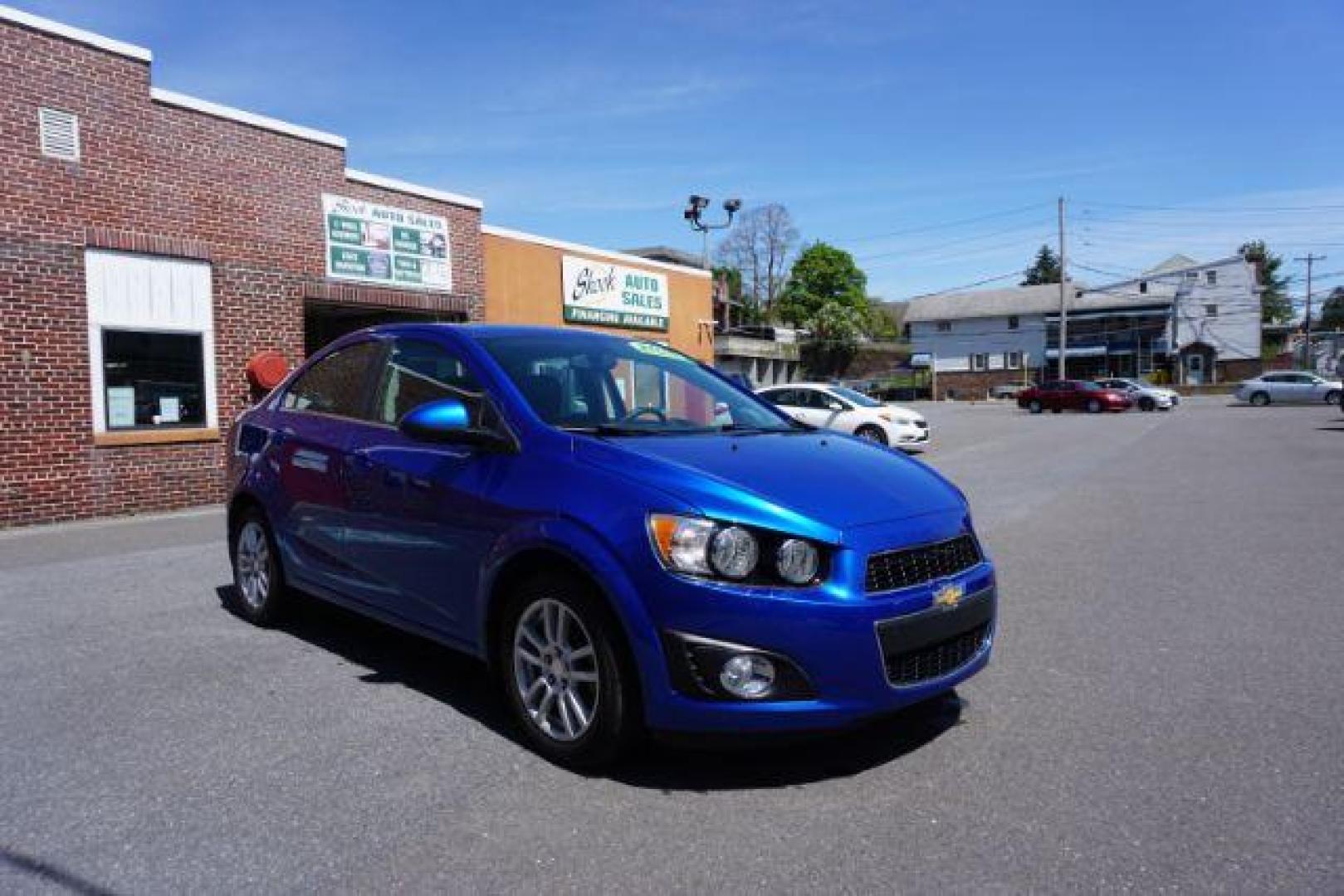 2016 Kinetic Blue Metallic Chevrolet Sonic LT Auto Sedan (1G1JC5SG5G4) with an 1.8L L4 DOHC 24V engine, 6-Speed Automatic transmission, located at 312 Centre Ave, Schuylkill Haven, PA, 17972, (570) 593-5278, 40.638130, -76.177383 - backup camera, fog lights - Photo#5