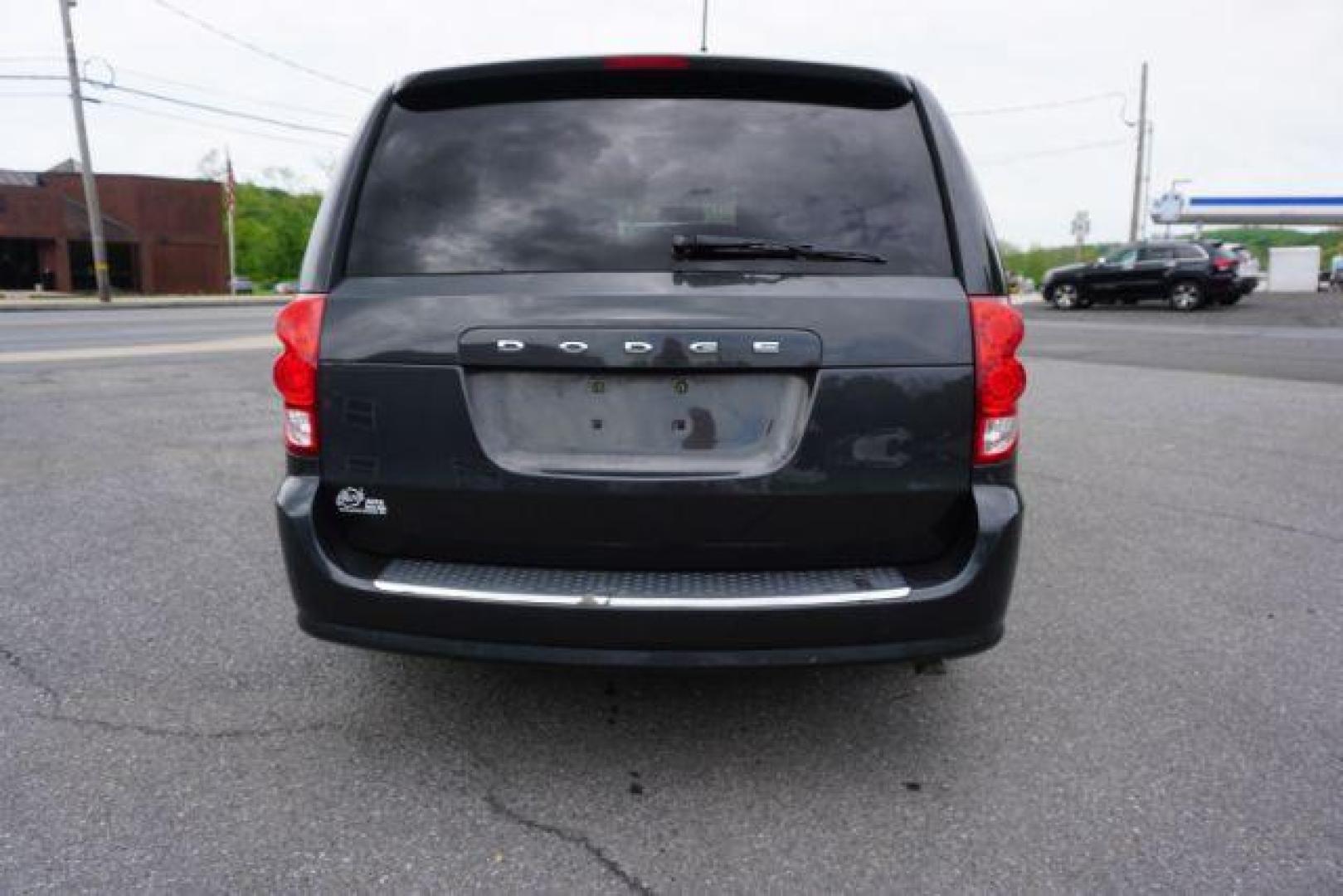 2012 Dark Charcoal Pearl Dodge Grand Caravan SE (2C4RDGBGXCR) with an 3.6L V6 DOHC 24V engine, 6-Speed Automatic transmission, located at 312 Centre Ave, Schuylkill Haven, PA, 17972, (570) 593-5278, 40.638130, -76.177383 - aluminum/alloy wheels, back up camera, bluetooth connection - Photo#9