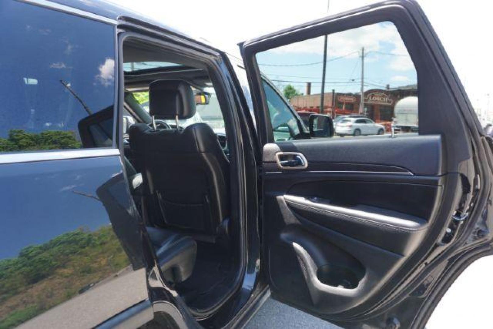 2014 Black Forest Green PC Jeep Grand Cherokee Limited 4WD (1C4RJFBG4EC) with an 3.6L V6 DOHC 24V engine, 5-Speed Automatic transmission, located at 312 Centre Ave, Schuylkill Haven, PA, 17972, (570) 593-5278, 40.638130, -76.177383 - HID headlamps. heated front seats, navigation, power liftgate, power sunroof, towing pkg, univ garage door opener - Photo#38