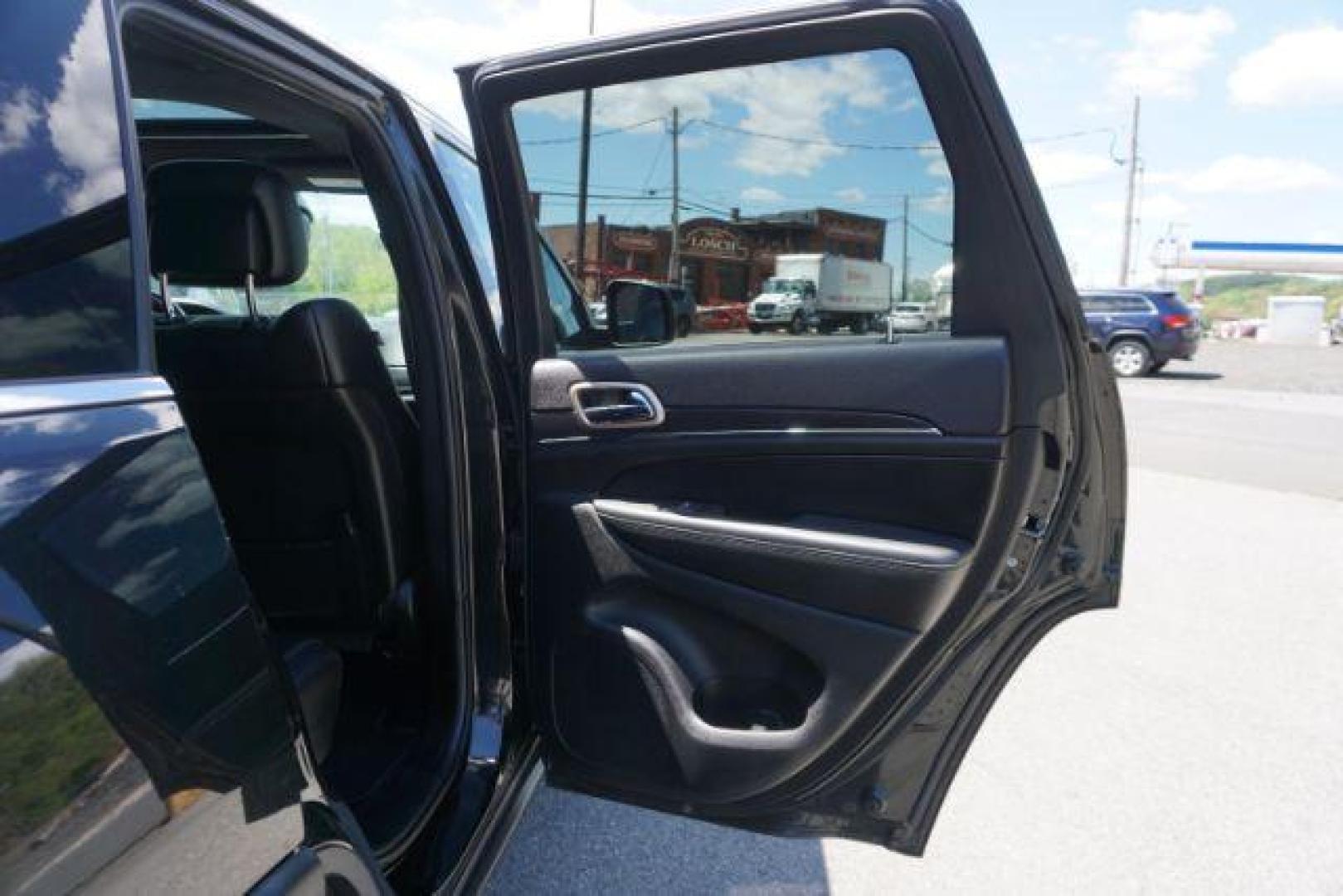 2014 Black Forest Green PC Jeep Grand Cherokee Limited 4WD (1C4RJFBG4EC) with an 3.6L V6 DOHC 24V engine, 5-Speed Automatic transmission, located at 312 Centre Ave, Schuylkill Haven, PA, 17972, (570) 593-5278, 40.638130, -76.177383 - HID headlamps. heated front seats, navigation, power liftgate, power sunroof, towing pkg, univ garage door opener - Photo#39