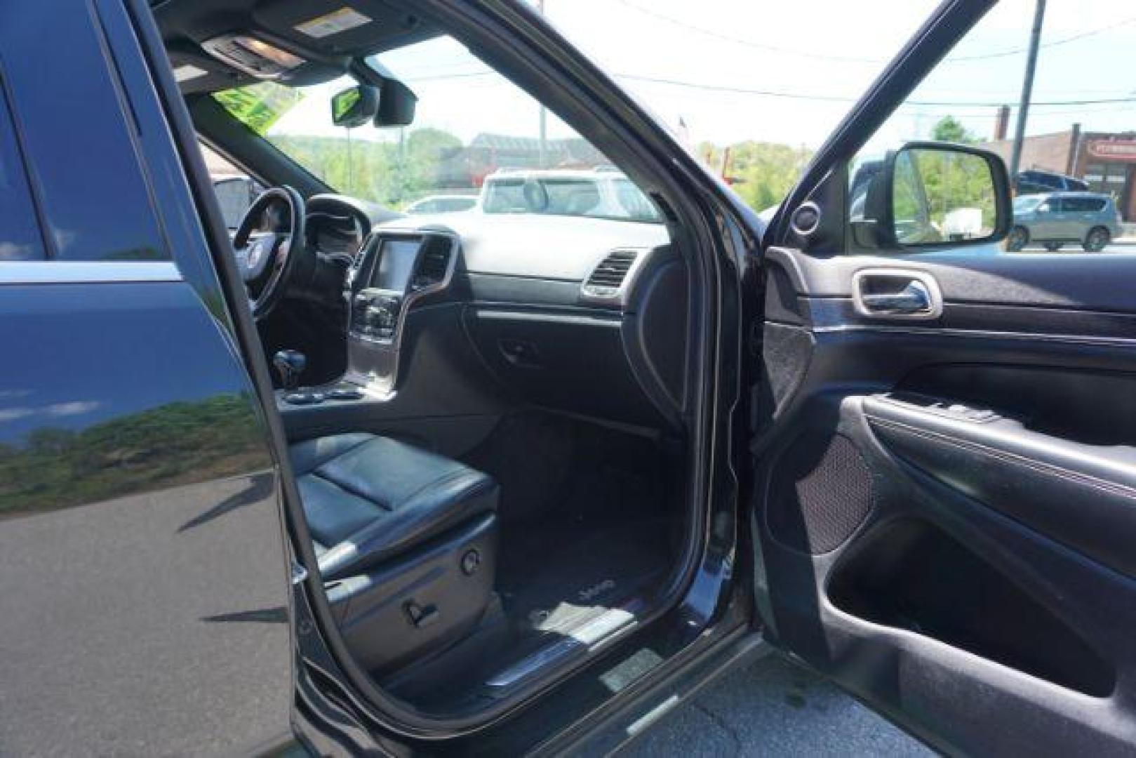 2014 Black Forest Green PC Jeep Grand Cherokee Limited 4WD (1C4RJFBG4EC) with an 3.6L V6 DOHC 24V engine, 5-Speed Automatic transmission, located at 312 Centre Ave, Schuylkill Haven, PA, 17972, (570) 593-5278, 40.638130, -76.177383 - HID headlamps. heated front seats, navigation, power liftgate, power sunroof, towing pkg, univ garage door opener - Photo#46