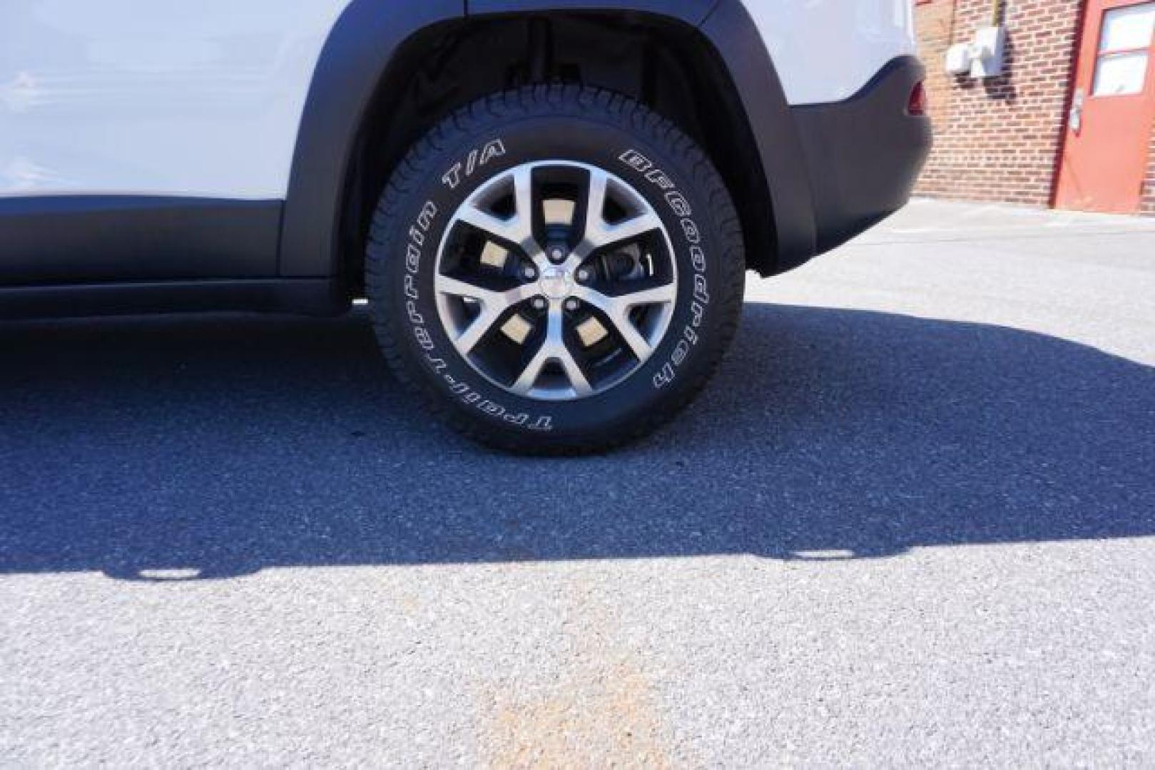 2015 Bright White Clearcoat Jeep Cherokee Trailhawk 4WD (1C4PJMBS2FW) with an 3.2L V6 DOHC 24V engine, 9-Speed Automatic transmission, located at 312 Centre Ave, Schuylkill Haven, PA, 17972, (570) 593-5278, 40.638130, -76.177383 - driver's seat memory, heated front seats, lane departure warning, leather seats, navigation, passive keyless entry, power drivers seat, power liftgate, power sunroof, rear parking sensors, towing pkg - Photo#15