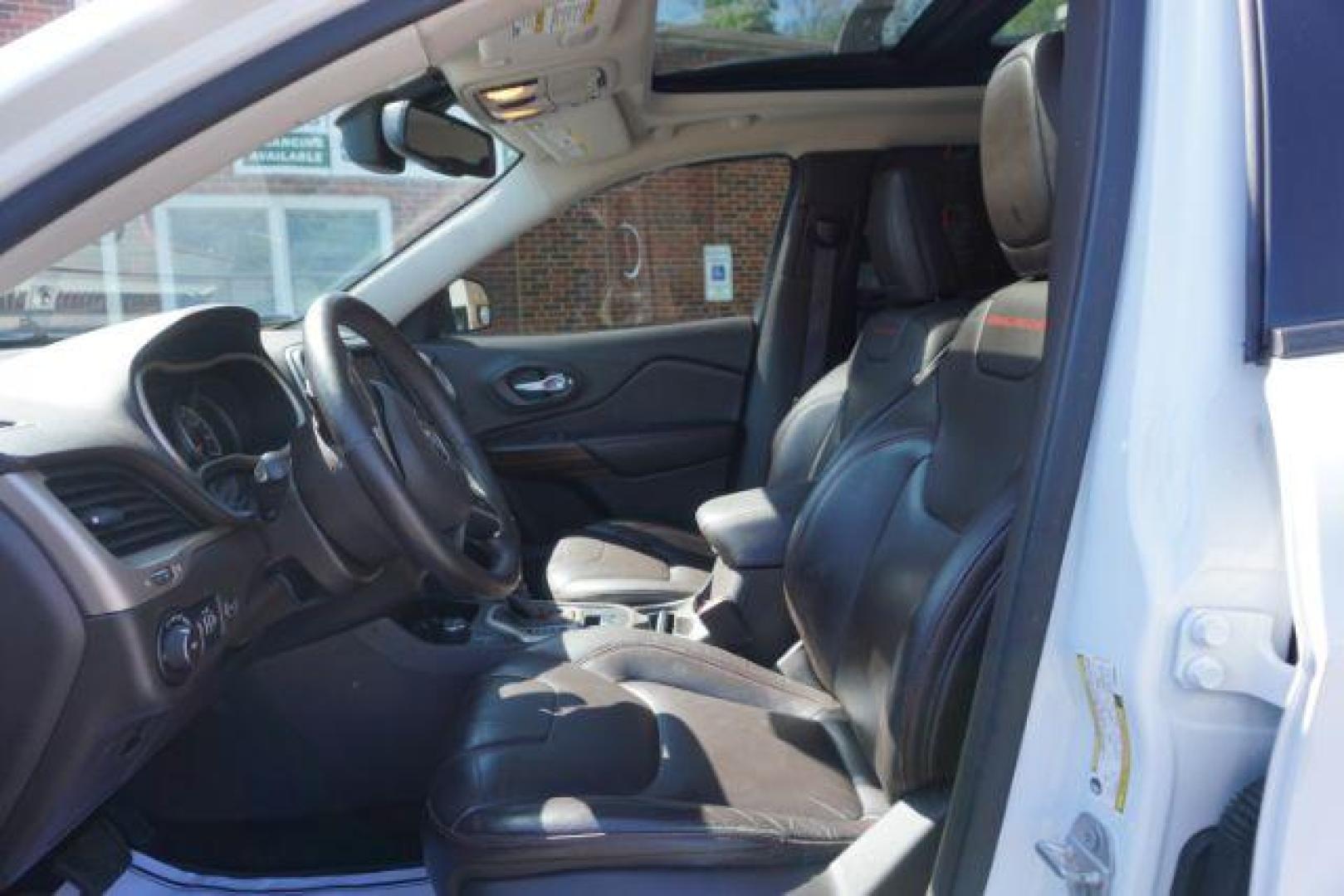 2015 Bright White Clearcoat Jeep Cherokee Trailhawk 4WD (1C4PJMBS2FW) with an 3.2L V6 DOHC 24V engine, 9-Speed Automatic transmission, located at 312 Centre Ave, Schuylkill Haven, PA, 17972, (570) 593-5278, 40.638130, -76.177383 - driver's seat memory, heated front seats, lane departure warning, leather seats, navigation, passive keyless entry, power drivers seat, power liftgate, power sunroof, rear parking sensors, towing pkg - Photo#22