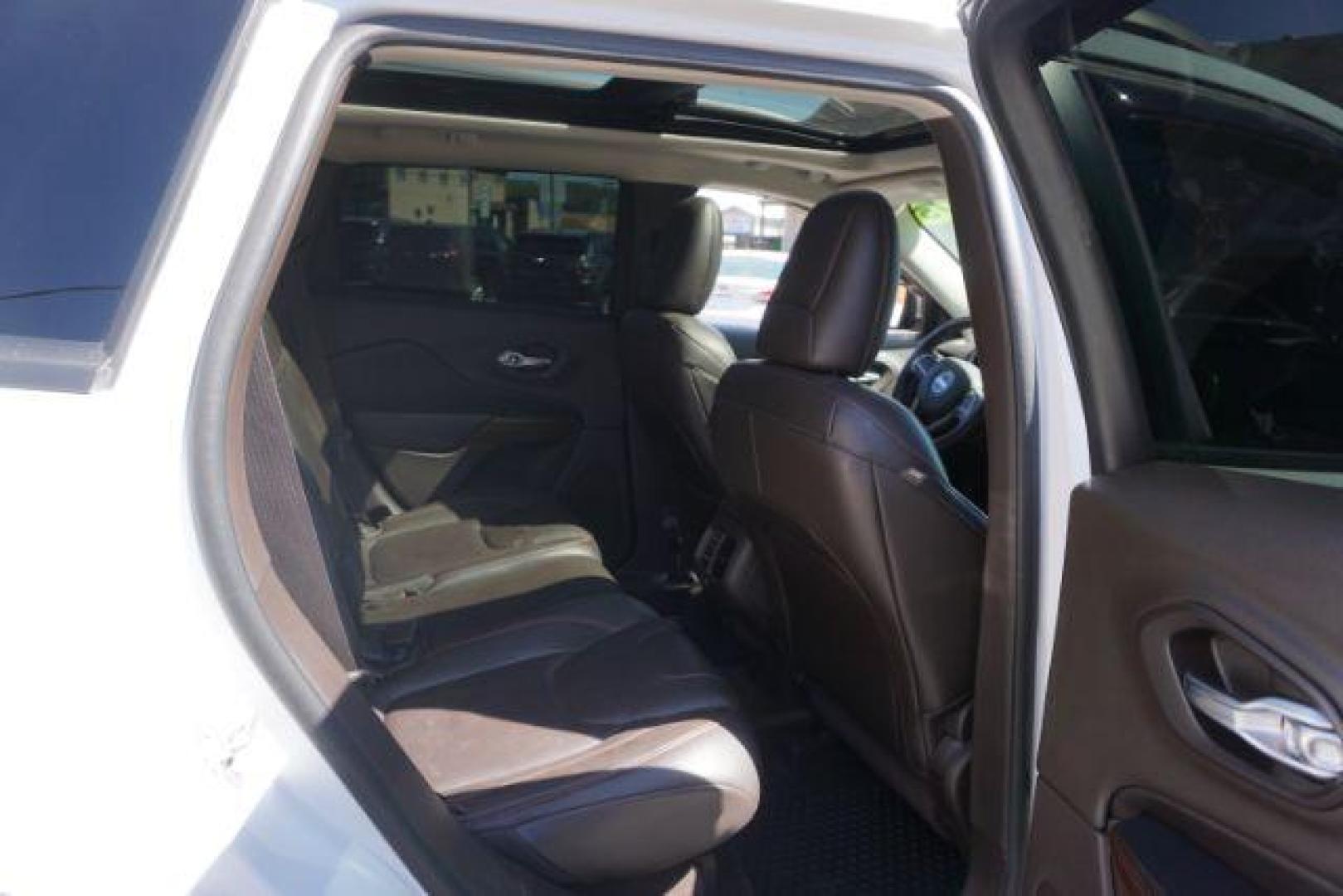 2015 Bright White Clearcoat Jeep Cherokee Trailhawk 4WD (1C4PJMBS2FW) with an 3.2L V6 DOHC 24V engine, 9-Speed Automatic transmission, located at 312 Centre Ave, Schuylkill Haven, PA, 17972, (570) 593-5278, 40.638130, -76.177383 - driver's seat memory, heated front seats, lane departure warning, leather seats, navigation, passive keyless entry, power drivers seat, power liftgate, power sunroof, rear parking sensors, towing pkg - Photo#46