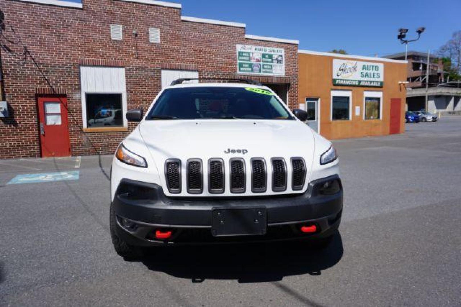 2015 Bright White Clearcoat Jeep Cherokee Trailhawk 4WD (1C4PJMBS2FW) with an 3.2L V6 DOHC 24V engine, 9-Speed Automatic transmission, located at 312 Centre Ave, Schuylkill Haven, PA, 17972, (570) 593-5278, 40.638130, -76.177383 - driver's seat memory, heated front seats, lane departure warning, leather seats, navigation, passive keyless entry, power drivers seat, power liftgate, power sunroof, rear parking sensors, towing pkg - Photo#5