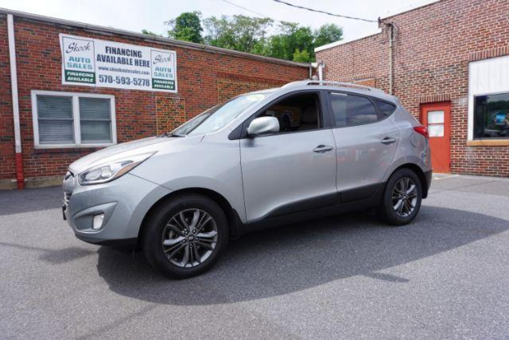 2014 Graphite Gray /Taupe Hyundai Tucson GLS AWD (KM8JUCAG3EU) with an 2.4L L4 DOHC 16V engine, 6-Speed Automatic transmission, located at 312 Centre Ave, Schuylkill Haven, PA, 17972, (570) 593-5278, 40.638130, -76.177383 - Photo#0