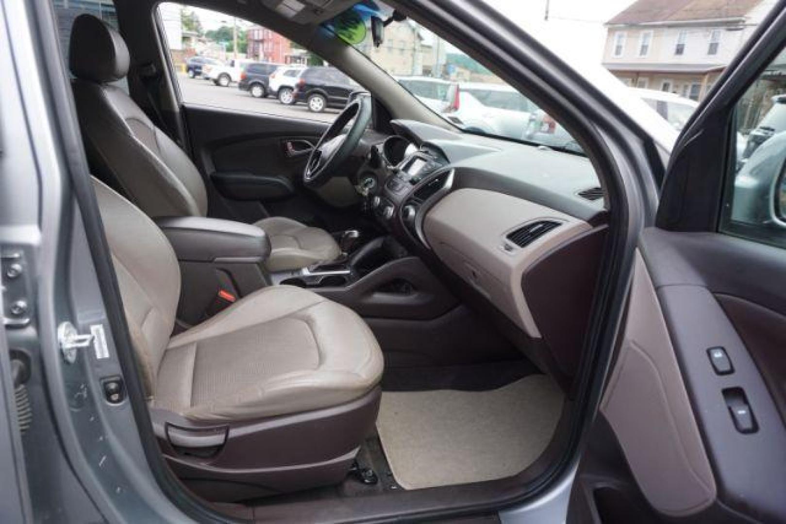 2014 Graphite Gray /Taupe Hyundai Tucson GLS AWD (KM8JUCAG3EU) with an 2.4L L4 DOHC 16V engine, 6-Speed Automatic transmission, located at 312 Centre Ave, Schuylkill Haven, PA, 17972, (570) 593-5278, 40.638130, -76.177383 - Photo#51