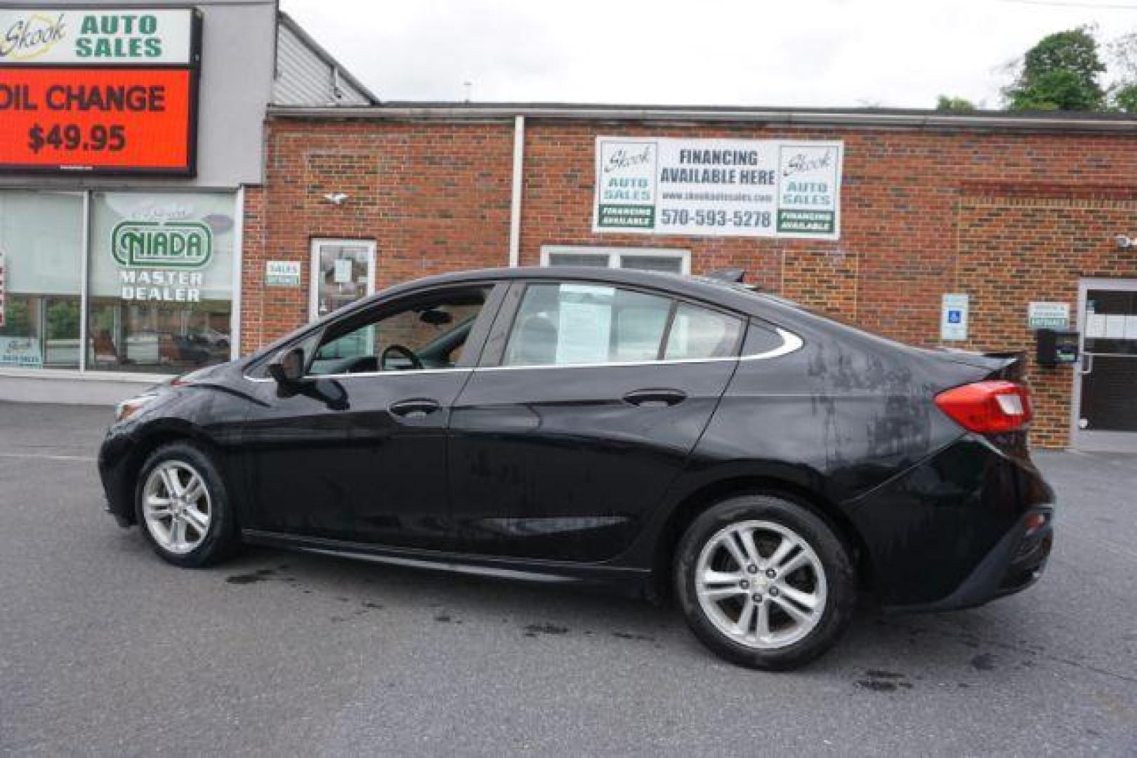 2016 Mosaic Black Metallic Chevrolet Cruze LT Auto (1G1BE5SM3G7) with an 1.4L L4 DOHC 16V TURBO engine, 6-Speed Automatic transmission, located at 312 Centre Ave, Schuylkill Haven, PA, 17972, (570) 593-5278, 40.638130, -76.177383 - aluminum/alloy wheels, fog lights - Photo#5