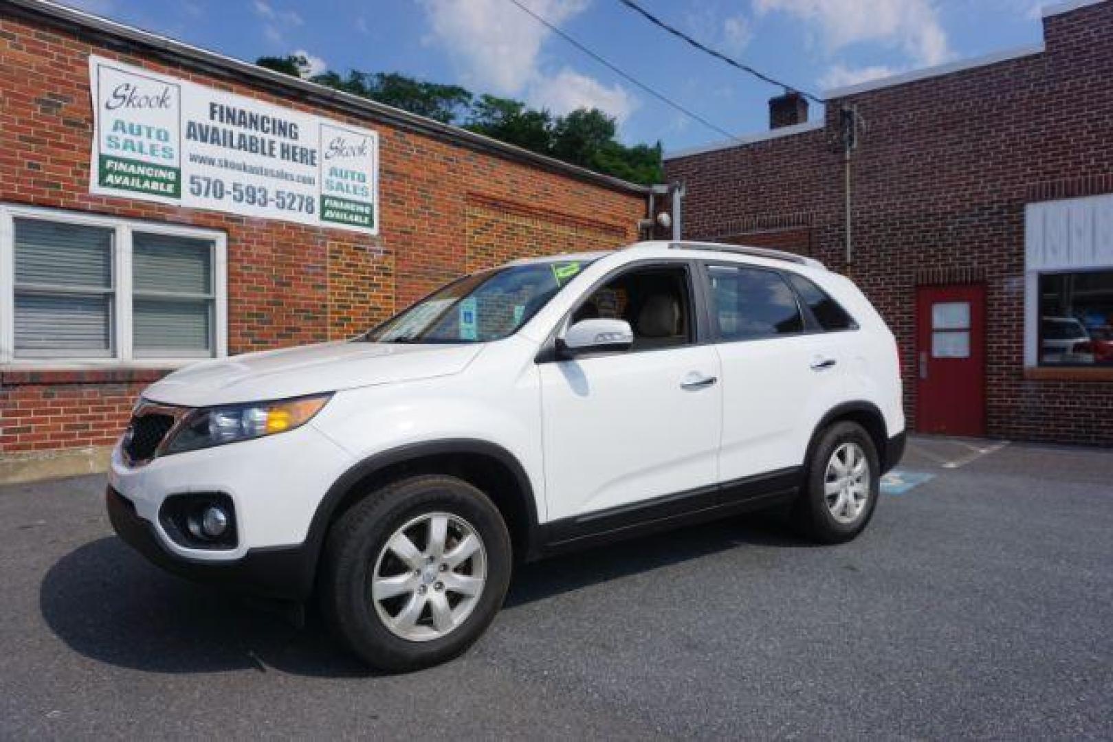 2013 Snow White Pearl /Beige Cloth Interior Kia Sorento LX 2WD (5XYKT3A67DG) with an 2.4L L4 DOHC 16V engine, 6-Speed Automatic transmission, located at 312 Centre Ave, Schuylkill Haven, PA, 17972, (570) 593-5278, 40.638130, -76.177383 - Photo#3