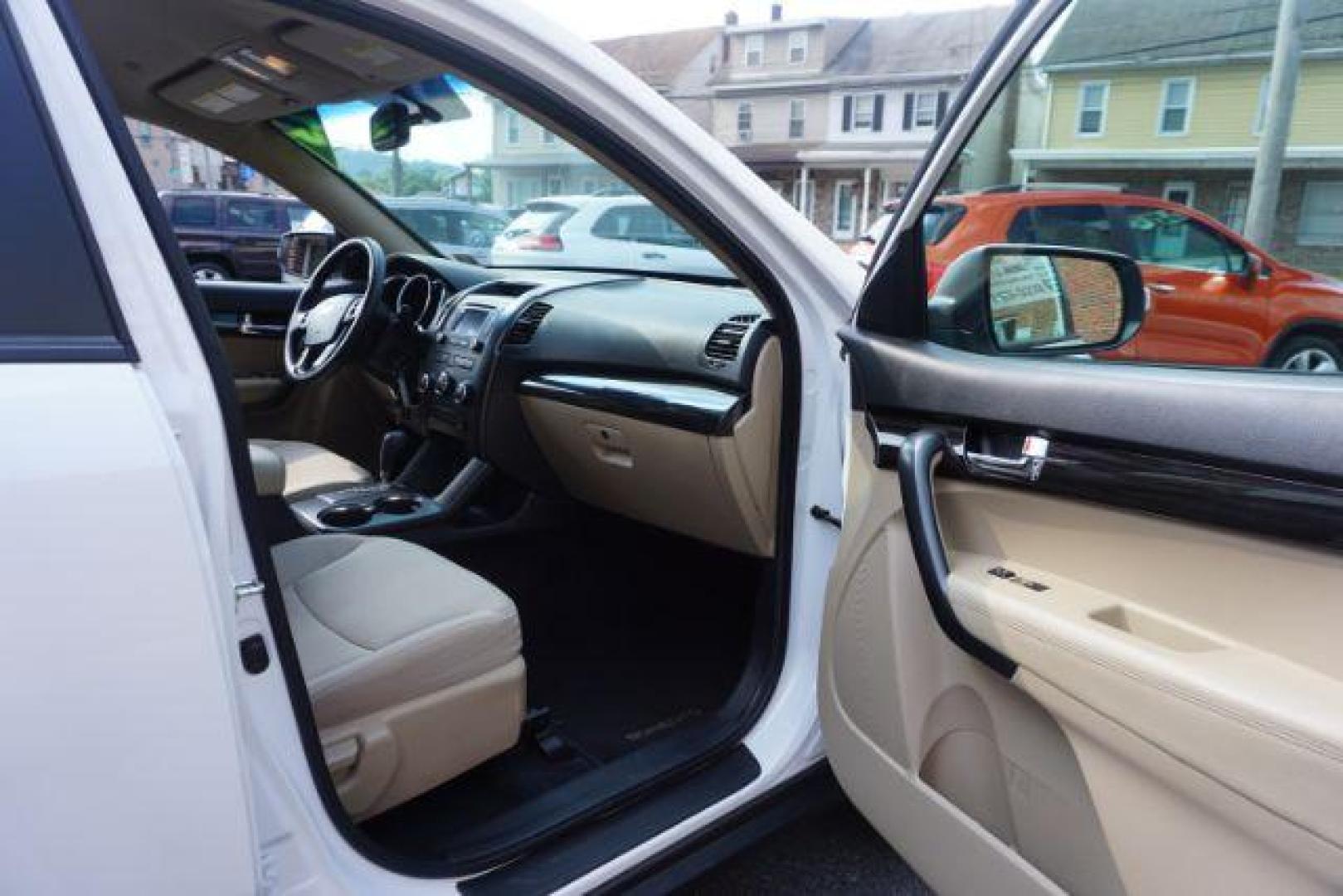 2013 Snow White Pearl /Beige Cloth Interior Kia Sorento LX 2WD (5XYKT3A67DG) with an 2.4L L4 DOHC 16V engine, 6-Speed Automatic transmission, located at 312 Centre Ave, Schuylkill Haven, PA, 17972, (570) 593-5278, 40.638130, -76.177383 - Photo#51