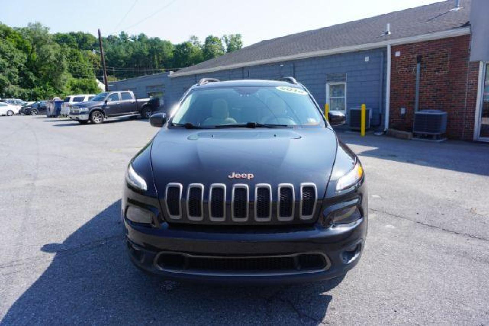 2016 Brilliant Black Crystal Pearl Coat /Black/Light Frost Beige, premium cloth Jeep Cherokee Latitude 4WD (1C4PJMCB2GW) with an 2.4L L4 DOHC 16V engine, 9-Speed Automatic transmission, located at 312 Centre Ave, Schuylkill Haven, PA, 17972, (570) 593-5278, 40.638130, -76.177383 - blind spot monitor, heated front seats, heated exterior mirrors, power drivers seat, power liftgate, power sunroof, rear parking sensors, universal garage door opener - Photo#3