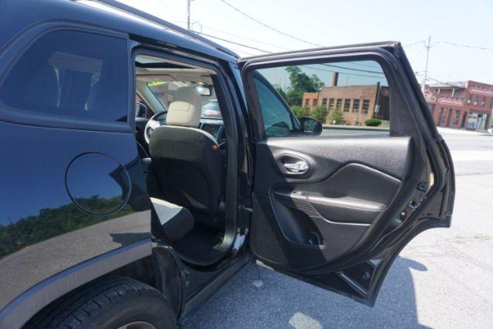 2016 Brilliant Black Crystal Pearl Coat /Black/Light Frost Beige, premium cloth Jeep Cherokee Latitude 4WD (1C4PJMCB2GW) with an 2.4L L4 DOHC 16V engine, 9-Speed Automatic transmission, located at 312 Centre Ave, Schuylkill Haven, PA, 17972, (570) 593-5278, 40.638130, -76.177383 - blind spot monitor, heated front seats, heated exterior mirrors, power drivers seat, power liftgate, power sunroof, rear parking sensors, universal garage door opener - Photo#39