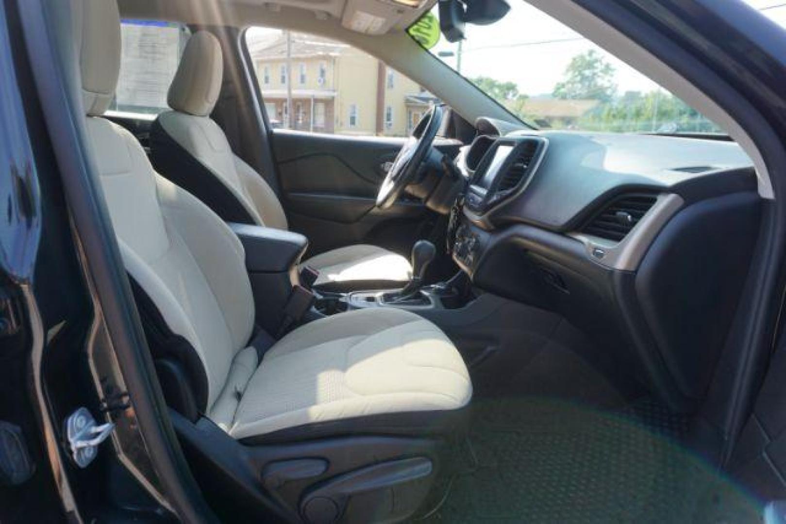 2016 Brilliant Black Crystal Pearl Coat /Black/Light Frost Beige, premium cloth Jeep Cherokee Latitude 4WD (1C4PJMCB2GW) with an 2.4L L4 DOHC 16V engine, 9-Speed Automatic transmission, located at 312 Centre Ave, Schuylkill Haven, PA, 17972, (570) 593-5278, 40.638130, -76.177383 - blind spot monitor, heated front seats, heated exterior mirrors, power drivers seat, power liftgate, power sunroof, rear parking sensors, universal garage door opener - Photo#49