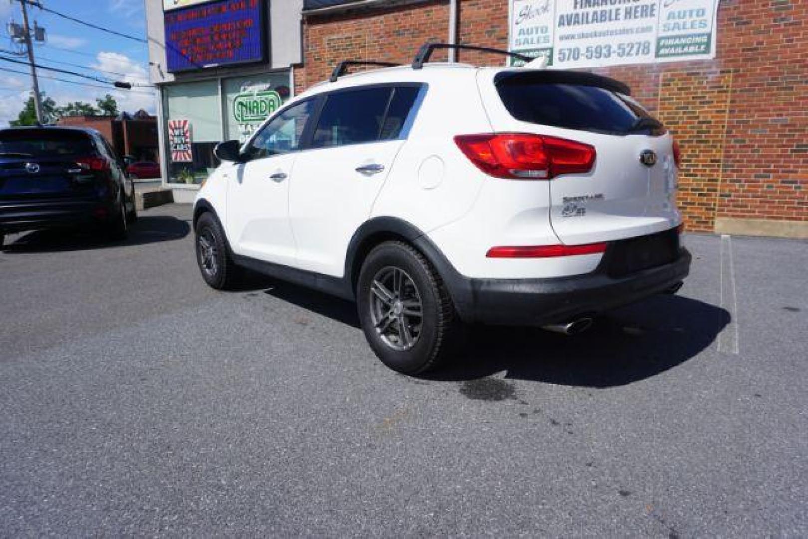 2016 Clear White /Black, leather Kia Sportage SX AWD (KNDPCCA61G7) with an 2.0L L4 DOHC 16V engine, 6-Speed Automatic transmission, located at 312 Centre Ave, Schuylkill Haven, PA, 17972, (570) 593-5278, 40.638130, -76.177383 - remote engine starter - Photo#12