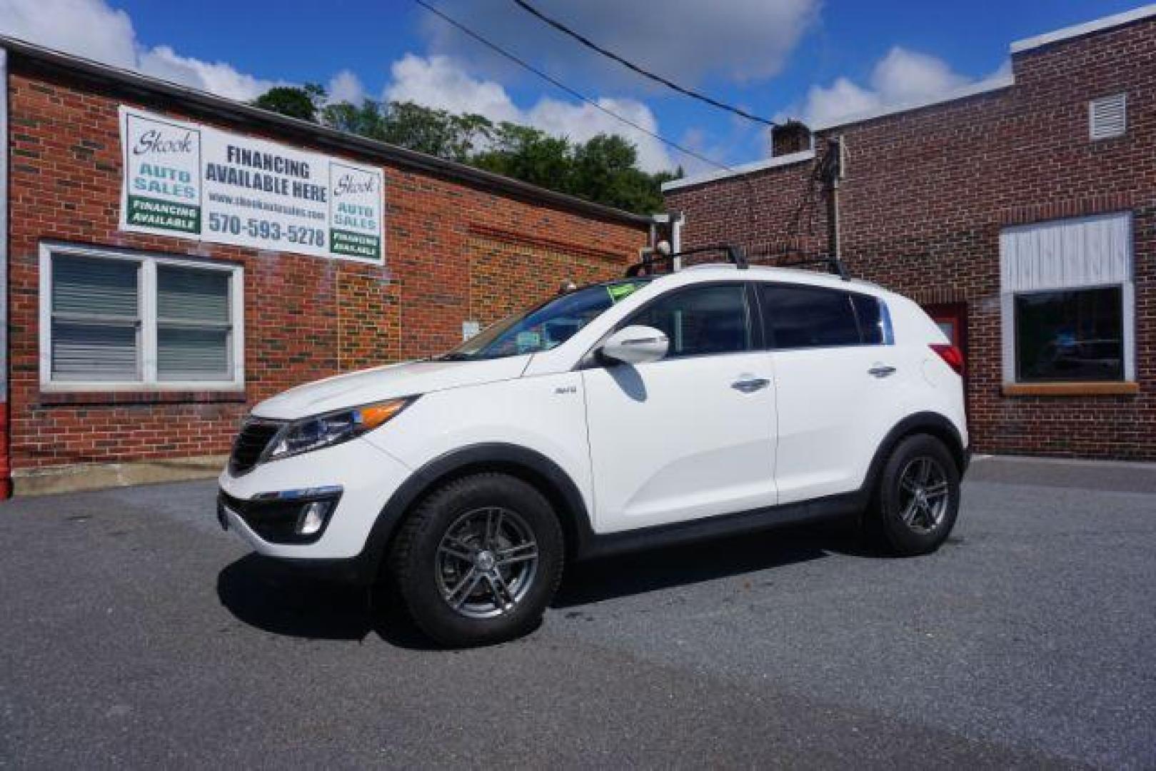 2016 Clear White /Black, leather Kia Sportage SX AWD (KNDPCCA61G7) with an 2.0L L4 DOHC 16V engine, 6-Speed Automatic transmission, located at 312 Centre Ave, Schuylkill Haven, PA, 17972, (570) 593-5278, 40.638130, -76.177383 - remote engine starter - Photo#1