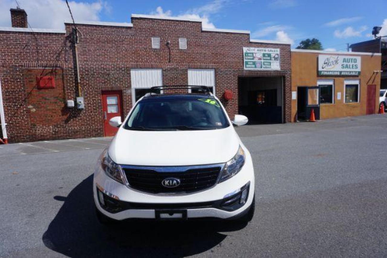 2016 Clear White /Black, leather Kia Sportage SX AWD (KNDPCCA61G7) with an 2.0L L4 DOHC 16V engine, 6-Speed Automatic transmission, located at 312 Centre Ave, Schuylkill Haven, PA, 17972, (570) 593-5278, 40.638130, -76.177383 - remote engine starter - Photo#4