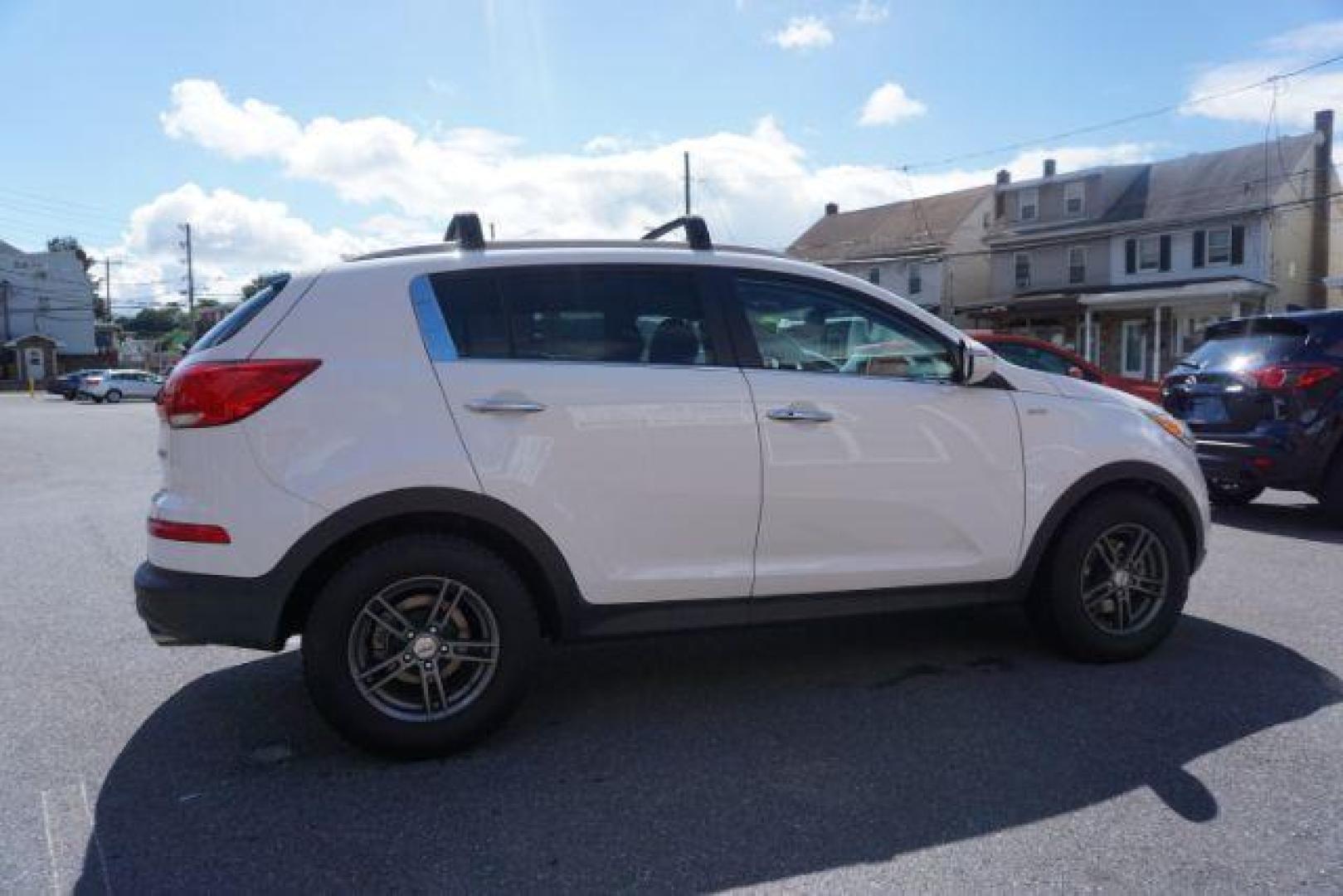 2016 Clear White /Black, leather Kia Sportage SX AWD (KNDPCCA61G7) with an 2.0L L4 DOHC 16V engine, 6-Speed Automatic transmission, located at 312 Centre Ave, Schuylkill Haven, PA, 17972, (570) 593-5278, 40.638130, -76.177383 - remote engine starter - Photo#8