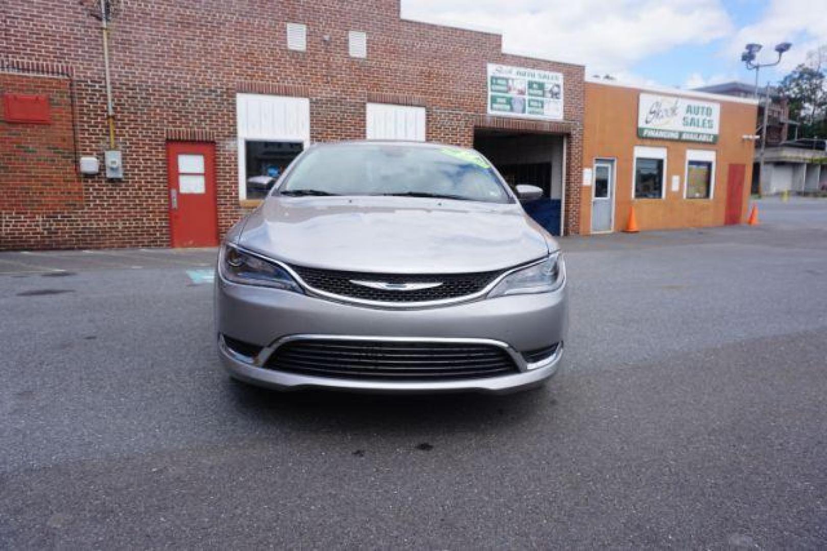 2015 Billet Silver Metallic CC Chrysler 200 Limited (1C3CCCABXFN) with an 2.4L L4 DOHC 16V engine, 9-Speed Automatic transmission, located at 312 Centre Ave, Schuylkill Haven, PA, 17972, (570) 593-5278, 40.638130, -76.177383 - Photo#3