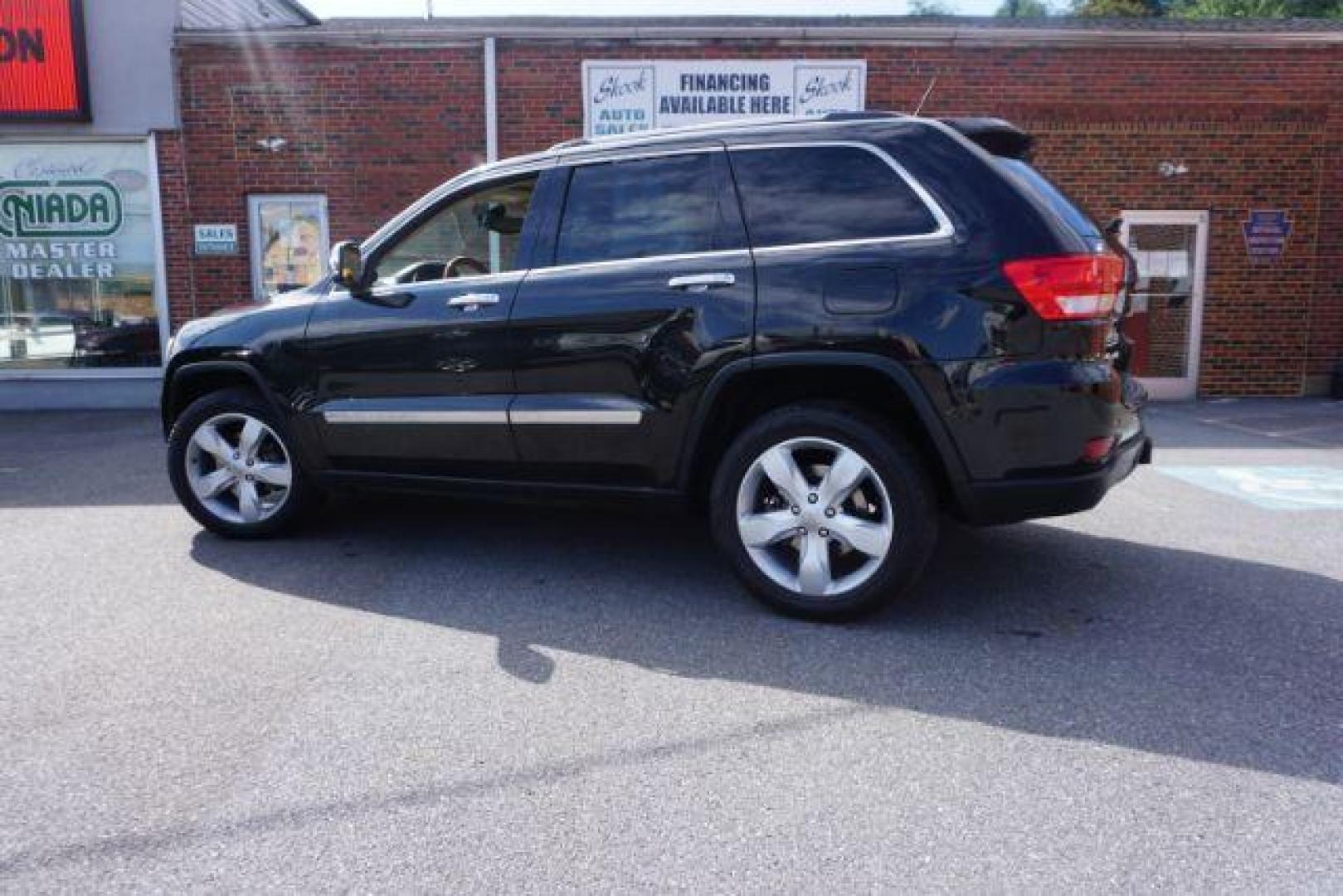 2013 Brilliant Black Crystal Pearl Jeep Grand Cherokee Overland 4WD (1C4RJFCG7DC) with an 3.6L V6 DOHC 24V engine, 5-Speed Automatic transmission, located at 312 Centre Ave, Schuylkill Haven, PA, 17972, (570) 593-5278, 40.638130, -76.177383 - blind spot monitor, collision avoidance system, rear parking sensors, towing pkg - Photo#16