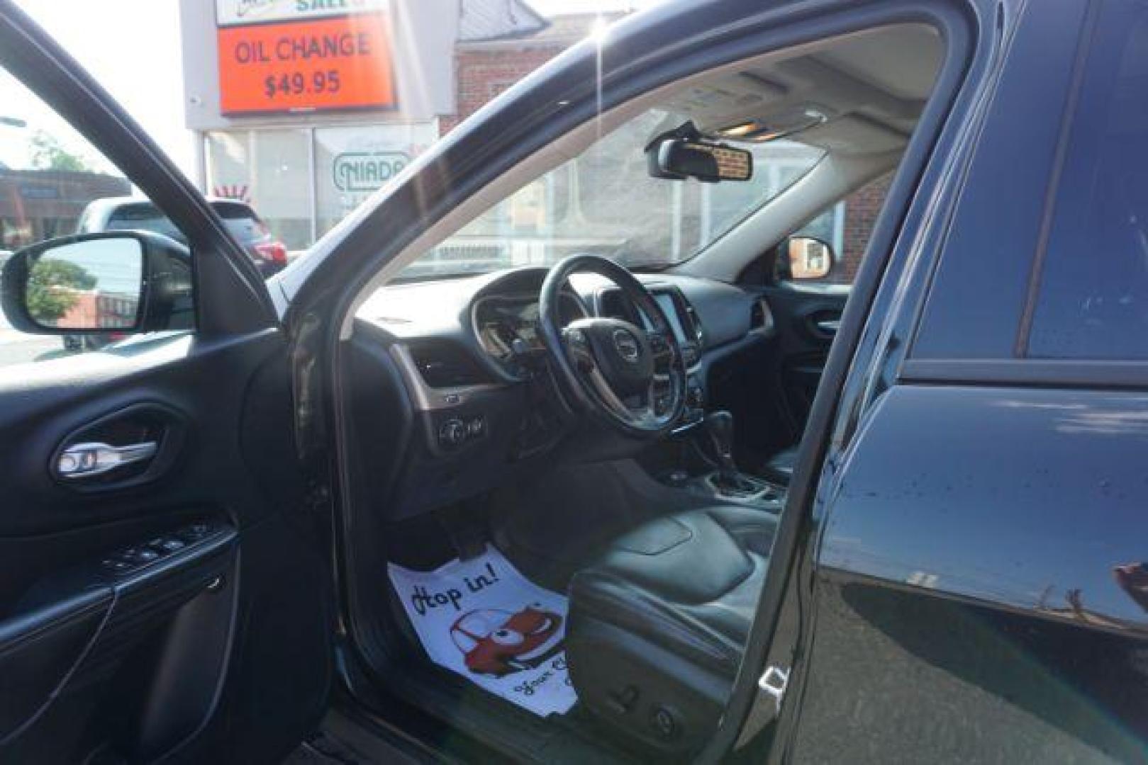 2016 Brilliant Black Crystal Pearl Coat Jeep Cherokee Limited 4WD (1C4PJMDS0GW) with an 3.2L V6 DOHC 24V engine, 9-Speed Automatic transmission, located at 312 Centre Ave, Schuylkill Haven, PA, 17972, (570) 593-5278, 40.638130, -76.177383 - adaptive cruise control, driver's seat memory, HID headlamps, heated exterior mirrors, heated front seats, leather seats, luggage rack, navigation system, passive keyless entry, power driver's seat, power liftgate, power sunroof, rear parking sensors, remote engine starter - Photo#23