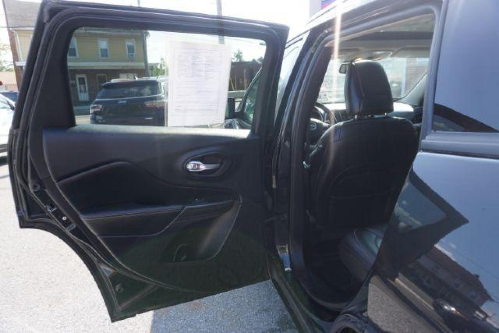 2016 Brilliant Black Crystal Pearl Coat Jeep Cherokee Limited 4WD (1C4PJMDS0GW) with an 3.2L V6 DOHC 24V engine, 9-Speed Automatic transmission, located at 312 Centre Ave, Schuylkill Haven, PA, 17972, (570) 593-5278, 40.638130, -76.177383 - adaptive cruise control, driver's seat memory, HID headlamps, heated exterior mirrors, heated front seats, leather seats, luggage rack, navigation system, passive keyless entry, power driver's seat, power liftgate, power sunroof, rear parking sensors, remote engine starter - Photo#39