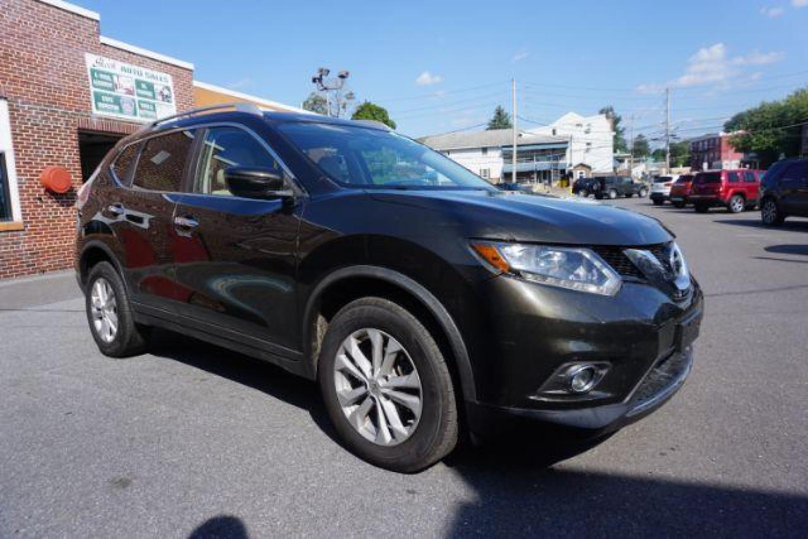 2016 Midnight Jade /Almond, cloth Nissan Rogue SV AWD (KNMAT2MV4GP) with an 2.5L L4 DOHC 16V engine, Continuously Variable Transmission transmission, located at 312 Centre Ave, Schuylkill Haven, PA, 17972, (570) 593-5278, 40.638130, -76.177383 - FOG LIGHTS, HEATED EXTERIOR MIRRORS, HEATED FRONT SEATS, NAVIGATION SYSTEM, POWER LIFTGATE, POWER SUNROOF - Photo#10