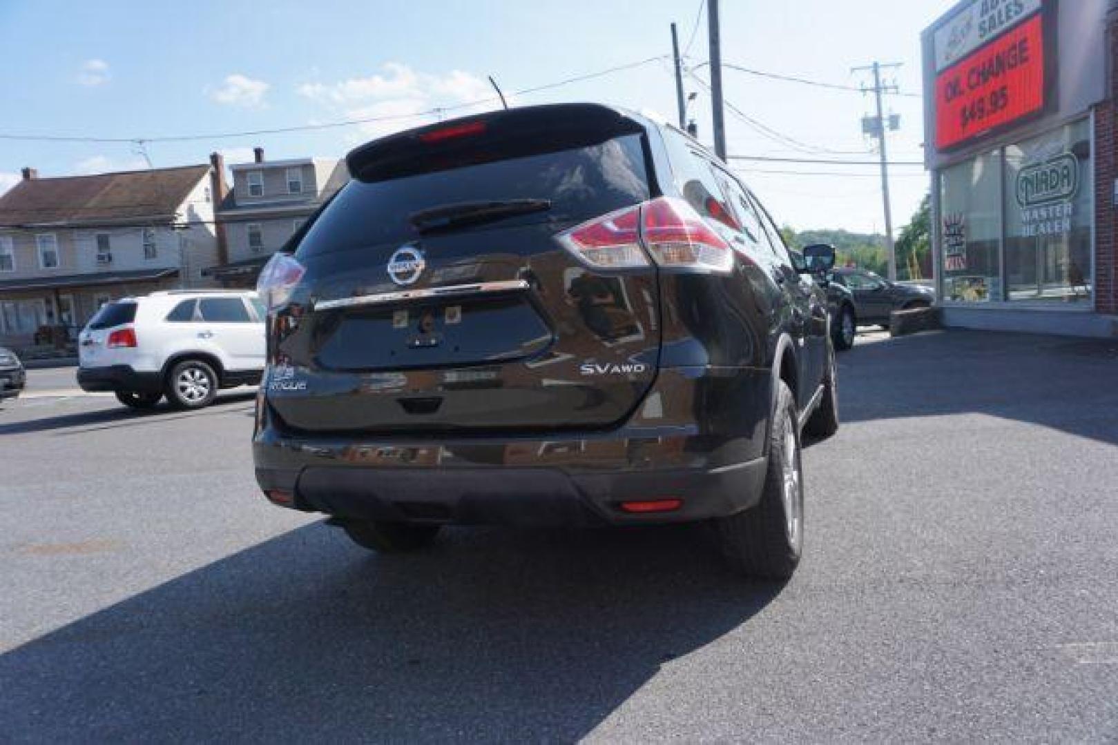 2016 Midnight Jade /Almond, cloth Nissan Rogue SV AWD (KNMAT2MV4GP) with an 2.5L L4 DOHC 16V engine, Continuously Variable Transmission transmission, located at 312 Centre Ave, Schuylkill Haven, PA, 17972, (570) 593-5278, 40.638130, -76.177383 - FOG LIGHTS, HEATED EXTERIOR MIRRORS, HEATED FRONT SEATS, NAVIGATION SYSTEM, POWER LIFTGATE, POWER SUNROOF - Photo#15