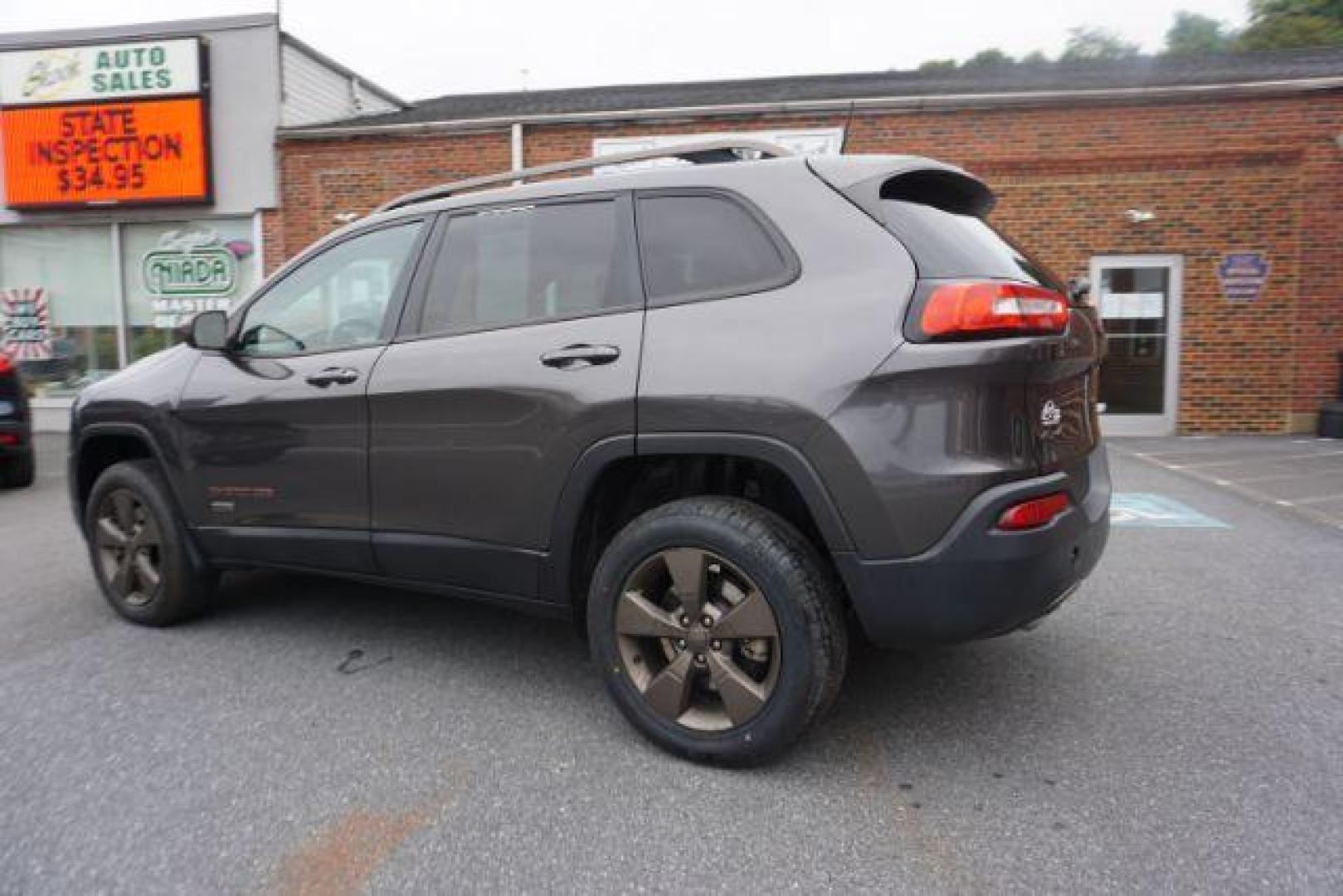 2016 Granite Crystal Metallic Clear Coat /Black, premium cloth Jeep Cherokee Latitude 4WD (1C4PJMCB8GW) with an 2.4L L4 DOHC 16V engine, 9-Speed Automatic transmission, located at 312 Centre Ave, Schuylkill Haven, PA, 17972, (570) 593-5278, 40.638130, -76.177383 - Automatic climate control, heated exterior mirrors, heated front seats, luggage rack, power drivers seat, power liftgate, power sunroof, rear parking sensors. - Photo#16