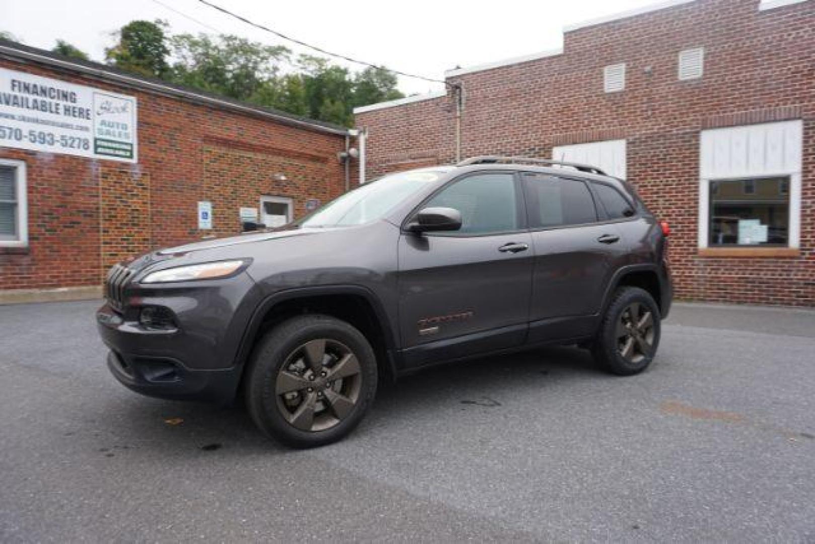 2016 Granite Crystal Metallic Clear Coat /Black, premium cloth Jeep Cherokee Latitude 4WD (1C4PJMCB8GW) with an 2.4L L4 DOHC 16V engine, 9-Speed Automatic transmission, located at 312 Centre Ave, Schuylkill Haven, PA, 17972, (570) 593-5278, 40.638130, -76.177383 - Automatic climate control, heated exterior mirrors, heated front seats, luggage rack, power drivers seat, power liftgate, power sunroof, rear parking sensors. - Photo#1