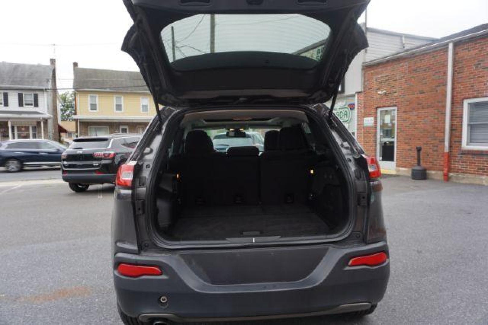 2016 Granite Crystal Metallic Clear Coat /Black, premium cloth Jeep Cherokee Latitude 4WD (1C4PJMCB8GW) with an 2.4L L4 DOHC 16V engine, 9-Speed Automatic transmission, located at 312 Centre Ave, Schuylkill Haven, PA, 17972, (570) 593-5278, 40.638130, -76.177383 - Automatic climate control, heated exterior mirrors, heated front seats, luggage rack, power drivers seat, power liftgate, power sunroof, rear parking sensors. - Photo#41