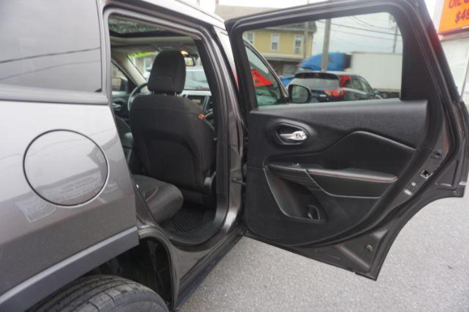 2016 Granite Crystal Metallic Clear Coat /Black, premium cloth Jeep Cherokee Latitude 4WD (1C4PJMCB8GW) with an 2.4L L4 DOHC 16V engine, 9-Speed Automatic transmission, located at 312 Centre Ave, Schuylkill Haven, PA, 17972, (570) 593-5278, 40.638130, -76.177383 - Automatic climate control, heated exterior mirrors, heated front seats, luggage rack, power drivers seat, power liftgate, power sunroof, rear parking sensors. - Photo#42