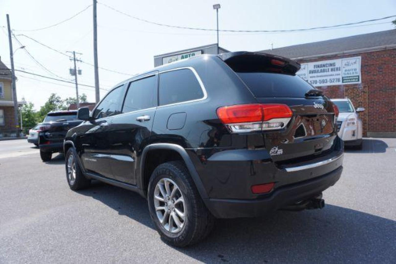 2015 Brilliant Black Crystal P /Black Jeep Grand Cherokee Limited 4WD (1C4RJFBG6FC) with an 3.6L V6 DOHC 24V engine, 8-Speed Automatic transmission, located at 312 Centre Ave, Schuylkill Haven, PA, 17972, (570) 593-5278, 40.638130, -76.177383 - adaptive cruise control, advanced technology pkg, back up camera, blind spot monitor, collision avoidance system, cooled front seats, HID headlamps, heated front seats, leather seats, navigation system, power liftgate, power sunroof, rear parking sensors, towing pkg, universal garage door opener - Photo#15