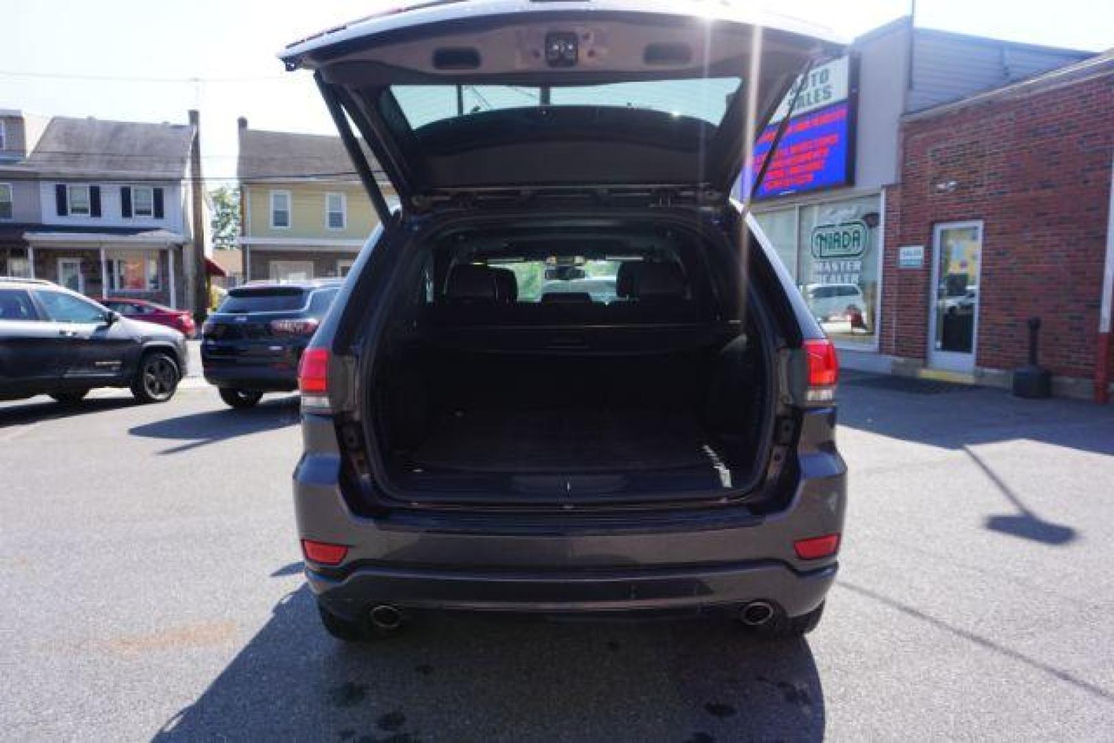 2015 Granite Crystal Met CC /Black Jeep Grand Cherokee Laredo 4WD (1C4RJFAG1FC) with an 3.6L V6 DOHC 24V engine, 8-Speed Automatic transmission, located at 312 Centre Ave, Schuylkill Haven, PA, 17972, (570) 593-5278, 40.638130, -76.177383 - leather seats, back up camera, heated front seats, power liftgate, rear parking sensors - Photo#46