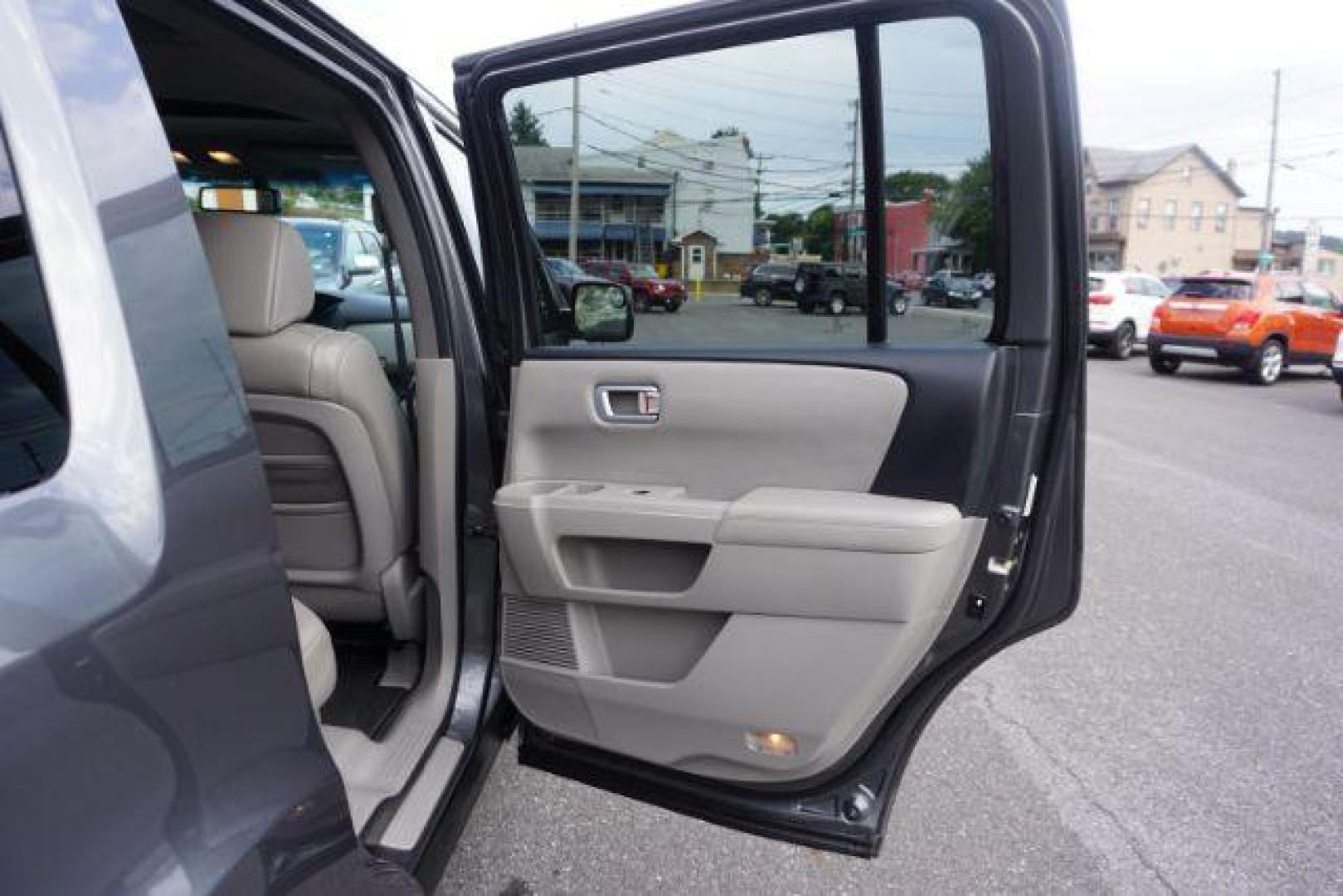 2011 Mocha Metallic /Gray Leather Interior Honda Pilot EX-L 4WD 5-Spd AT (5FNYF4H59BB) with an 3.5L V6 SOHC 24V engine, 5-Speed Automatic transmission, located at 312 Centre Ave, Schuylkill Haven, PA, 17972, (570) 593-5278, 40.638130, -76.177383 - Photo#42